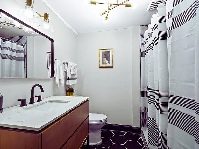 1816 Jo Johnston Ave