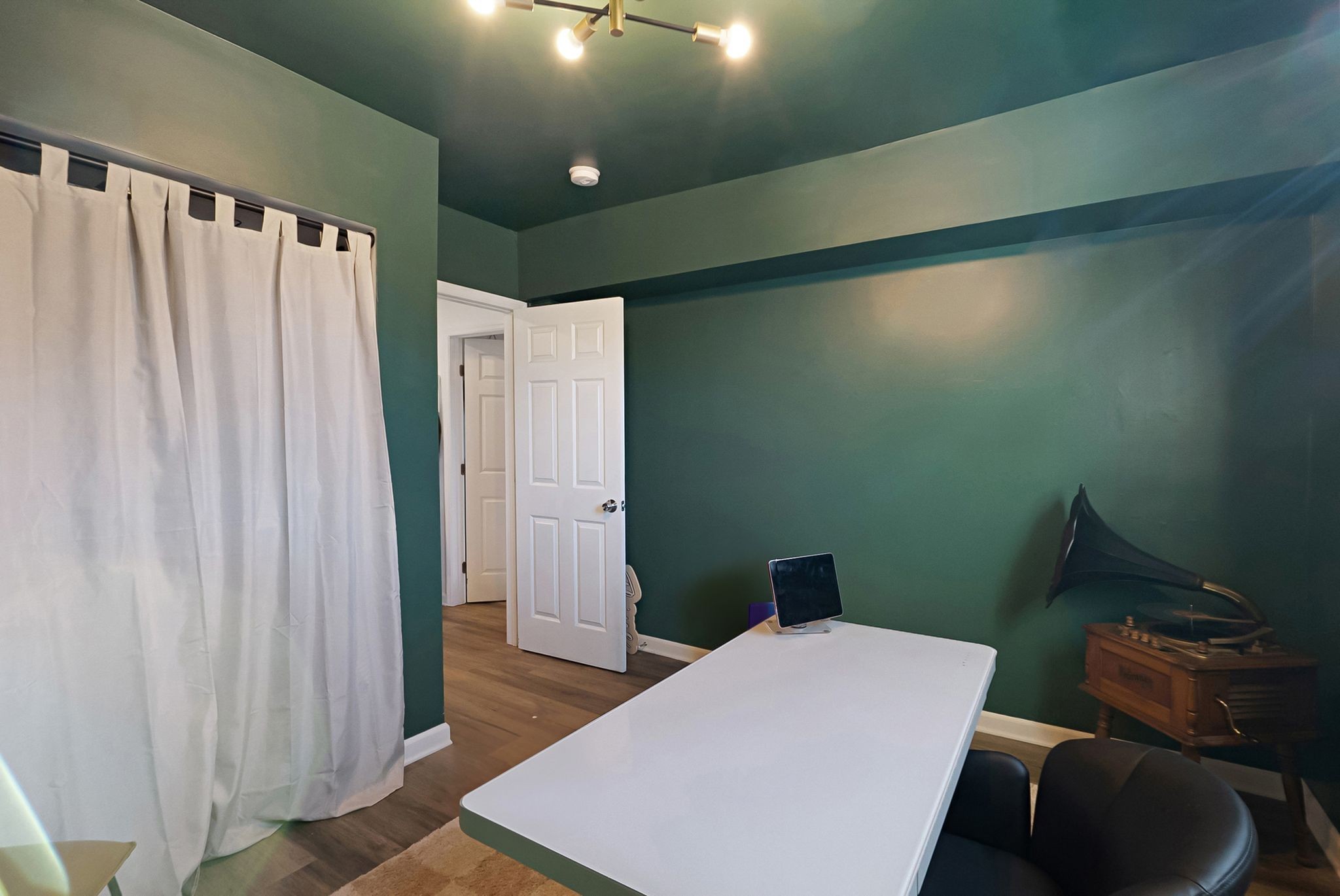 302 DuPont Ave