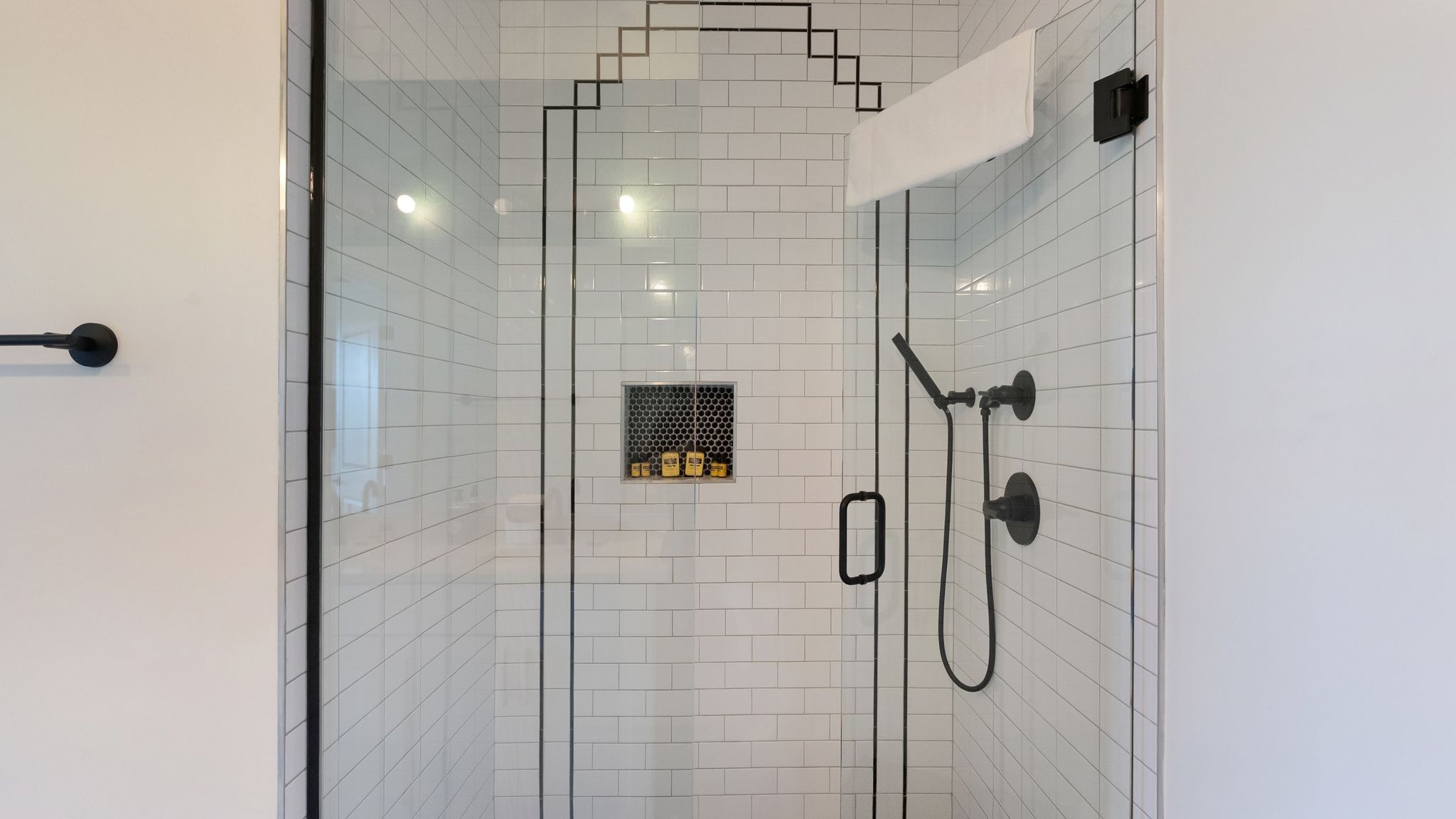 402 Cleveland St Unit: 3