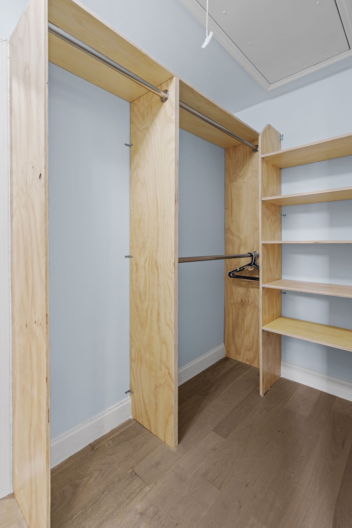 939 Russell St Unit: 16