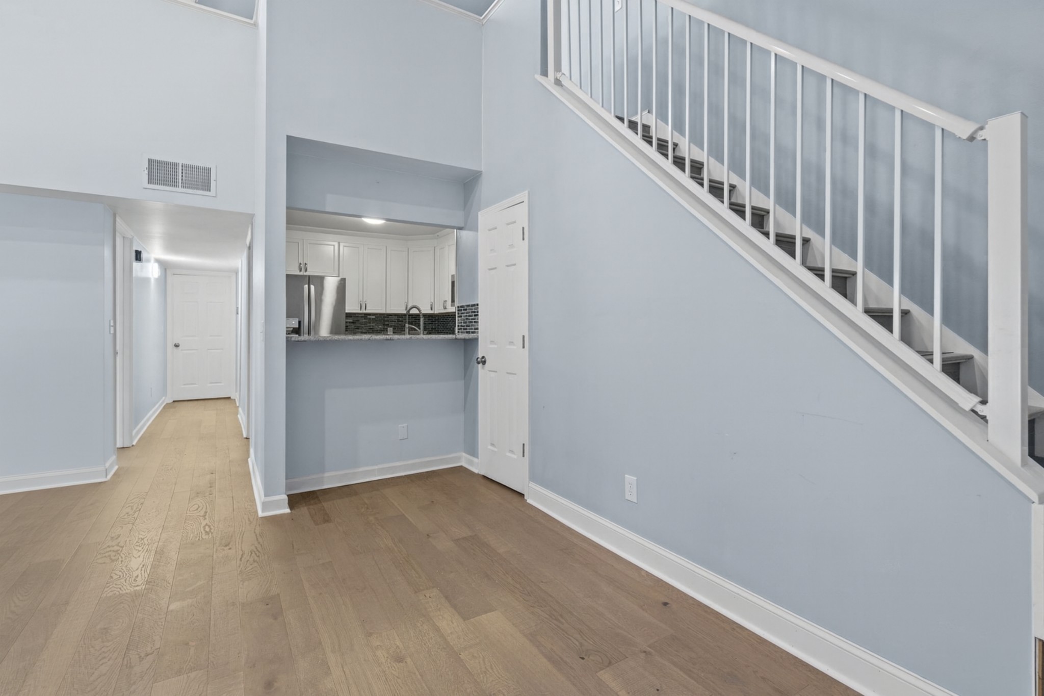 939 Russell St Unit: 16