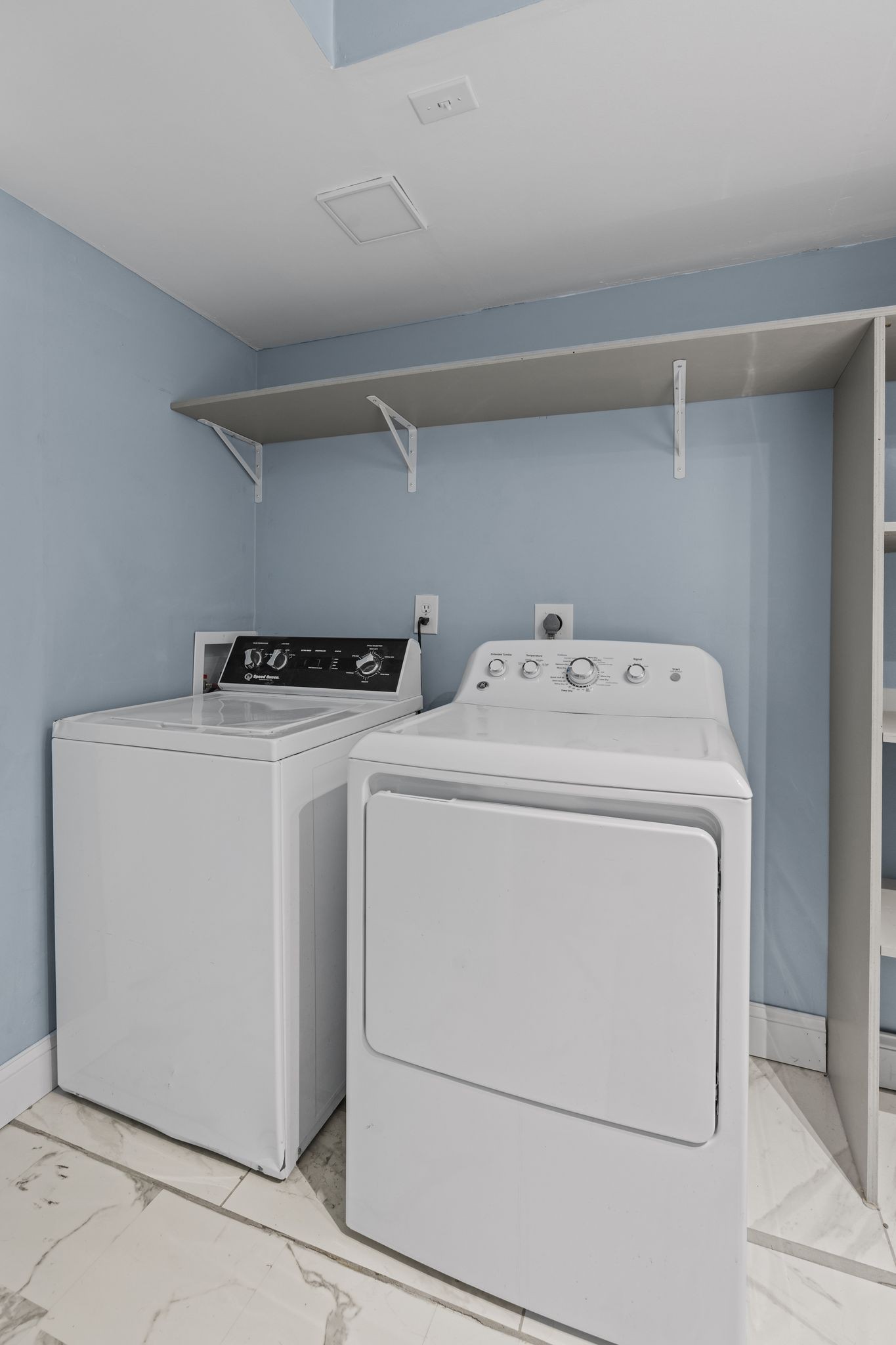 939 Russell St Unit: 16