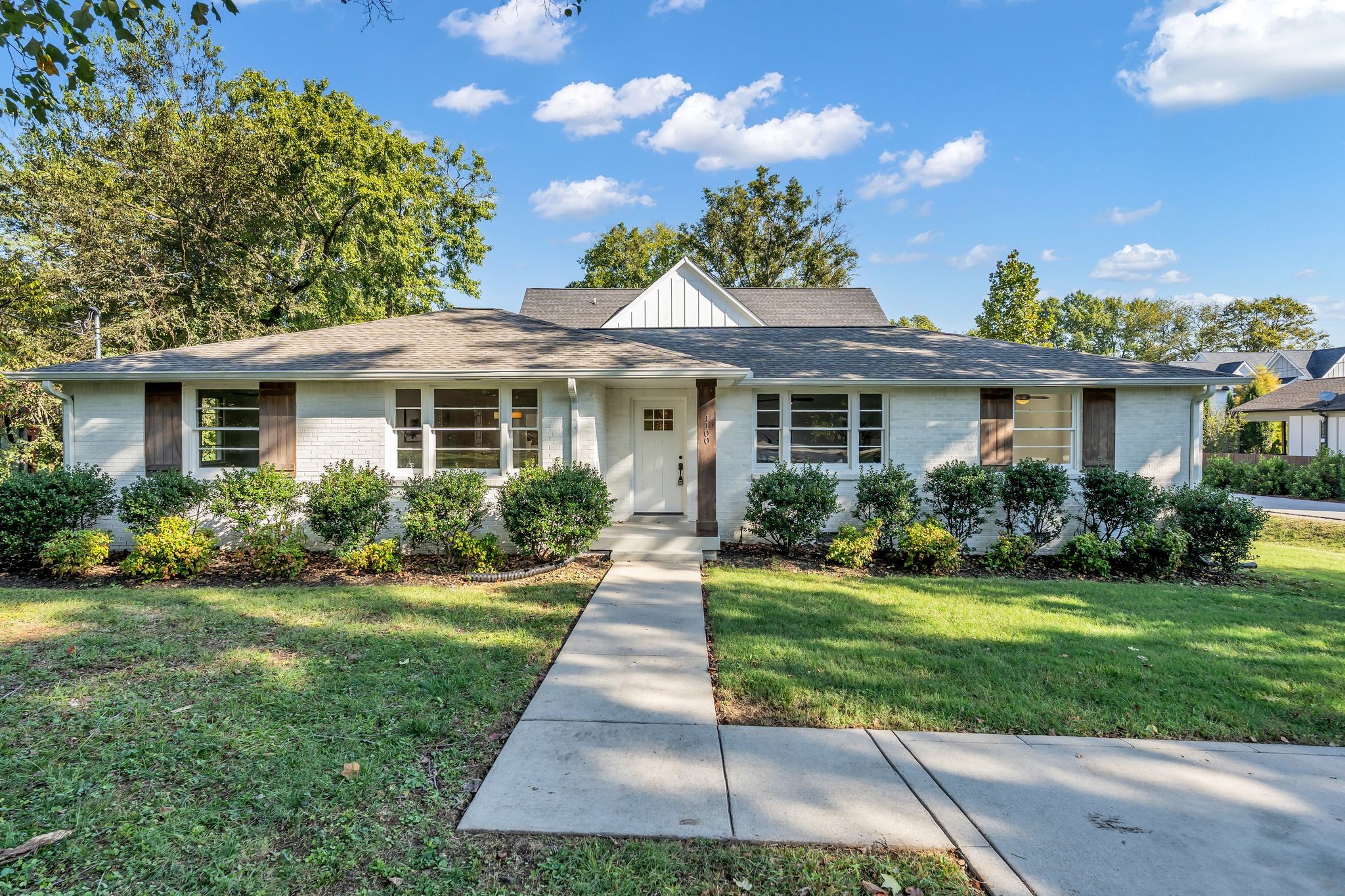 1100 Grandview Dr