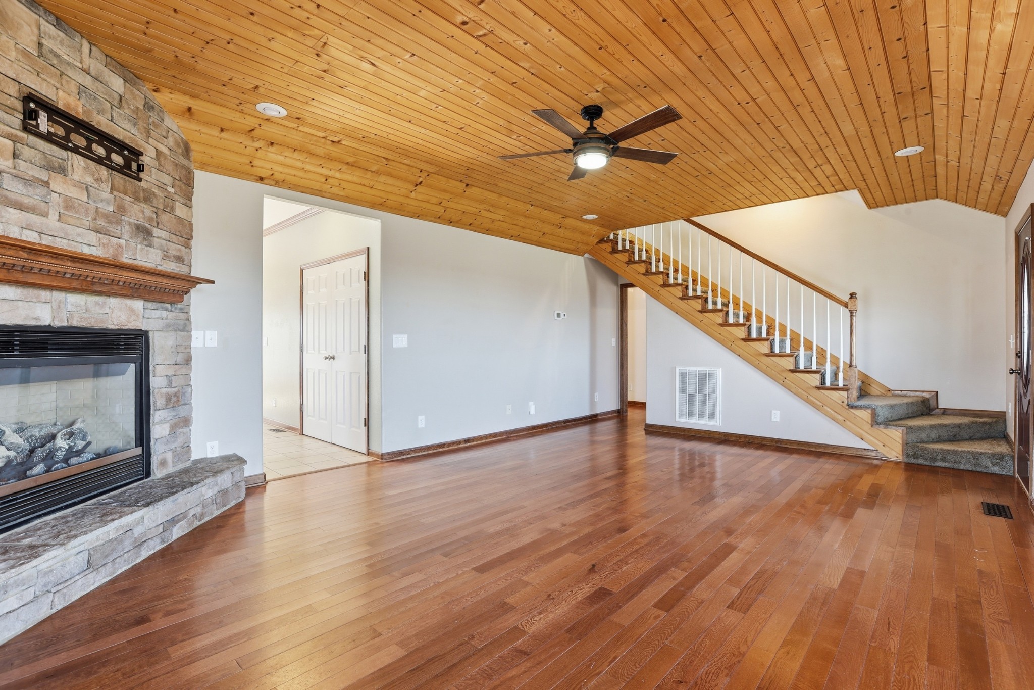 450 Drowning Creek Rd