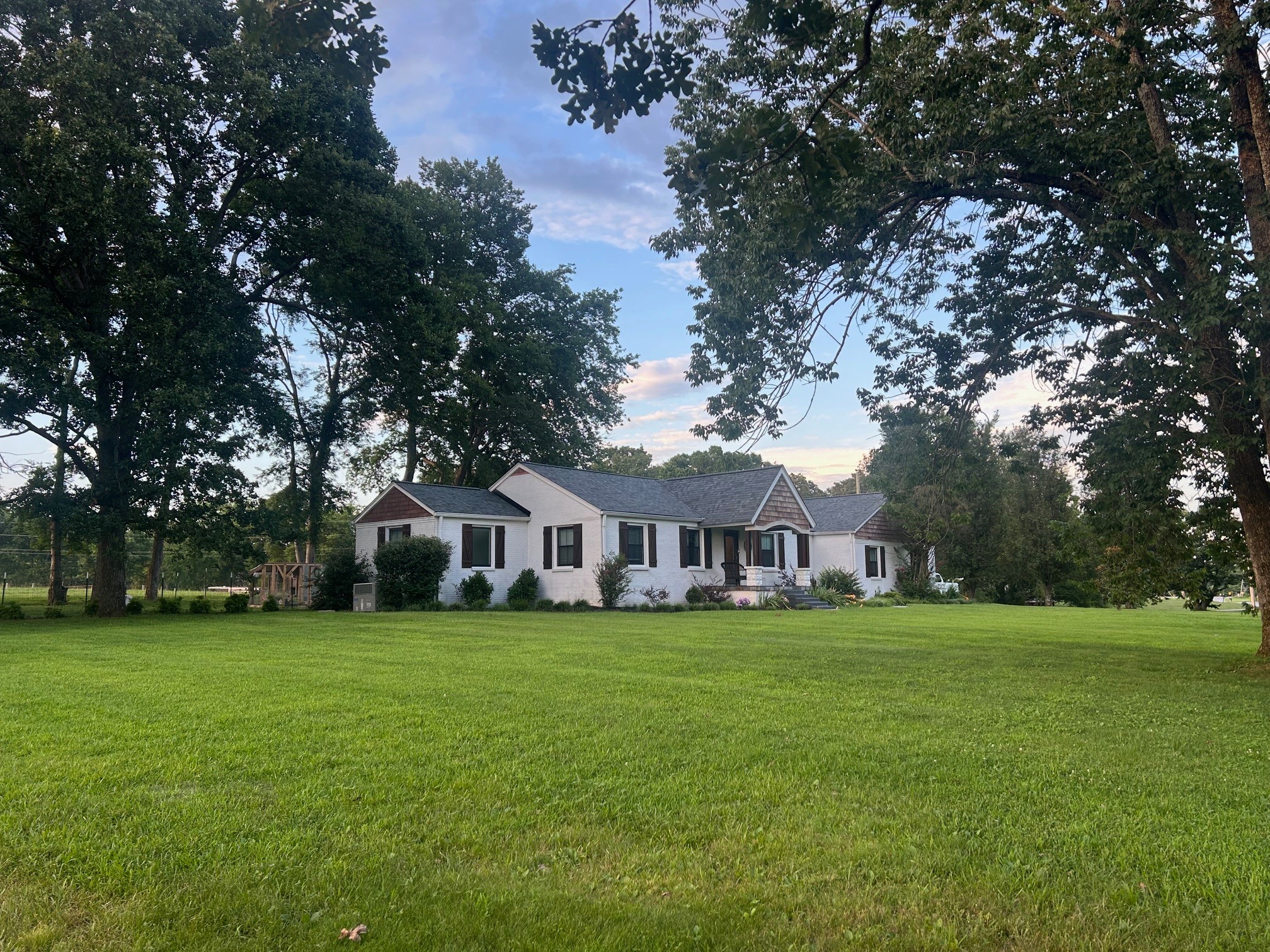 209 Academy Rd