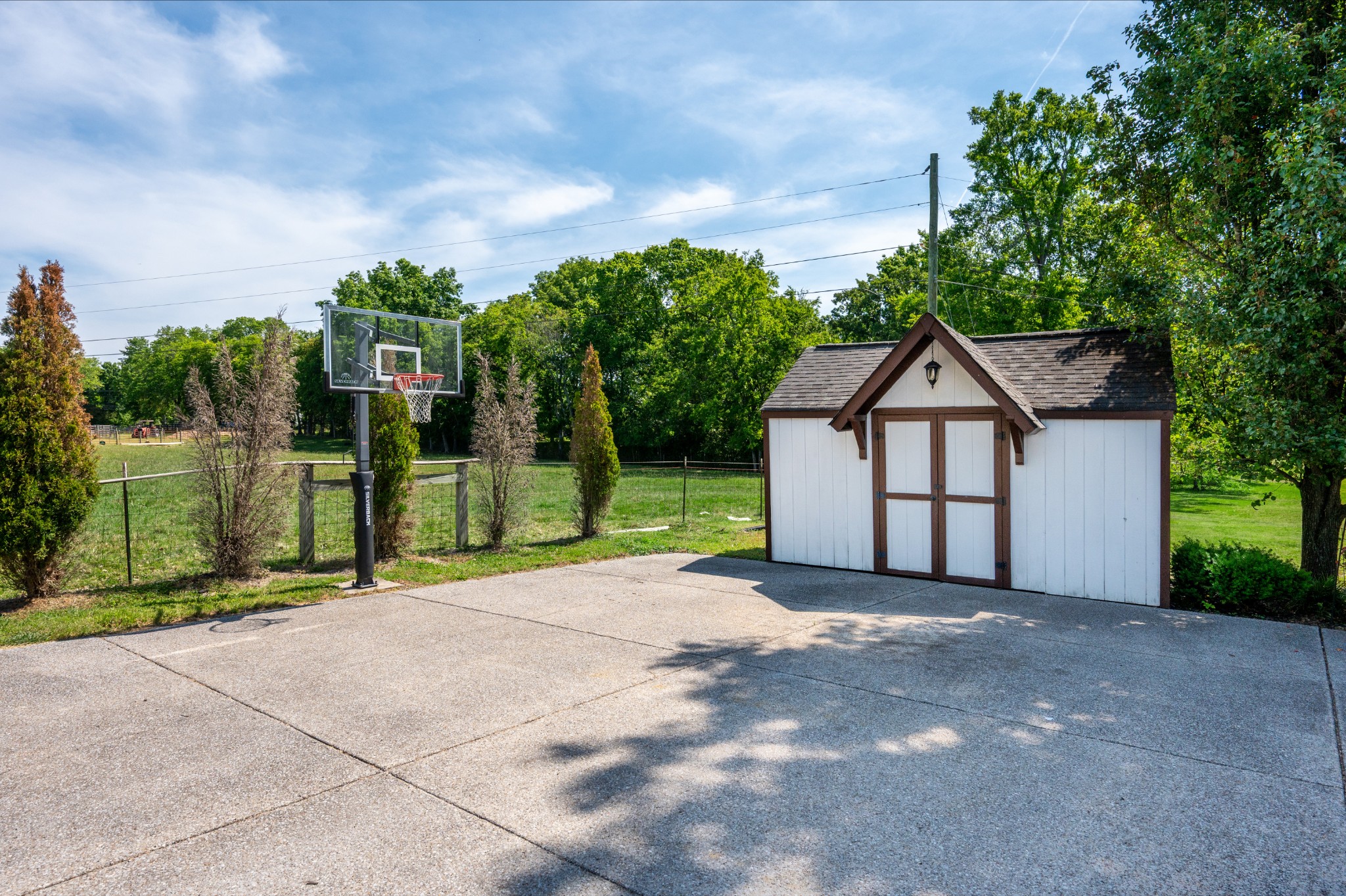 209 Academy Rd