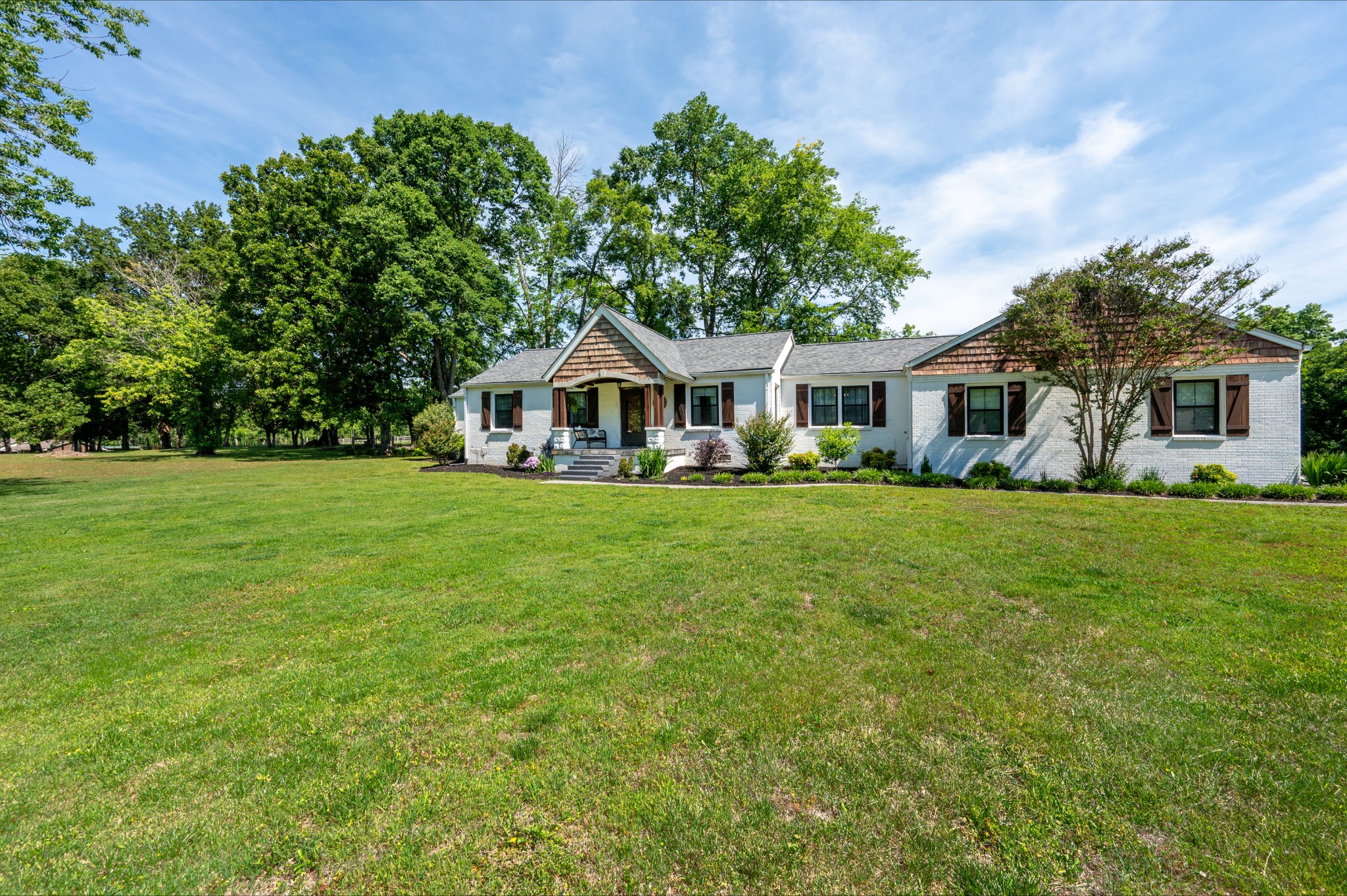 209 Academy Rd