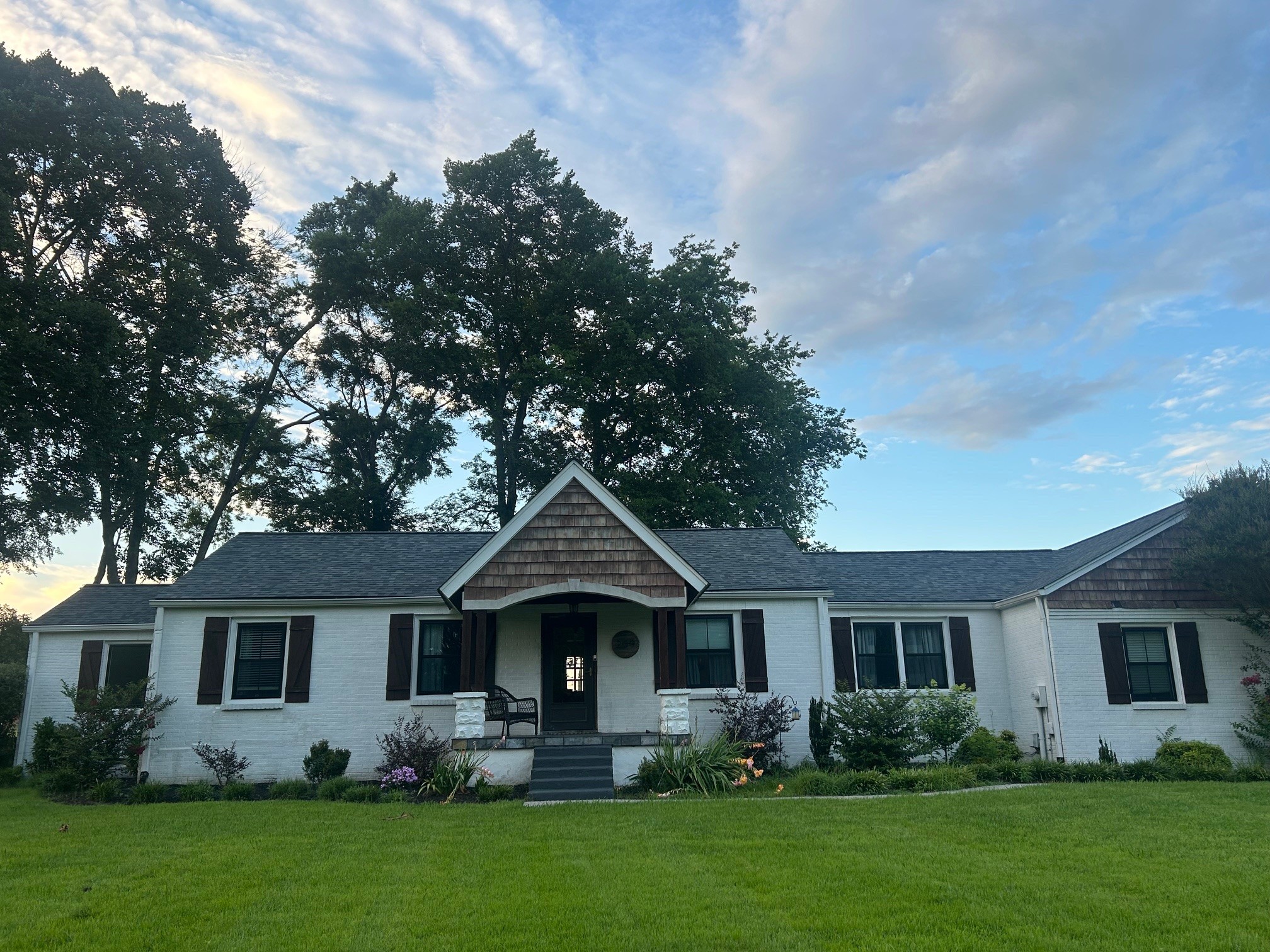 209 Academy Rd