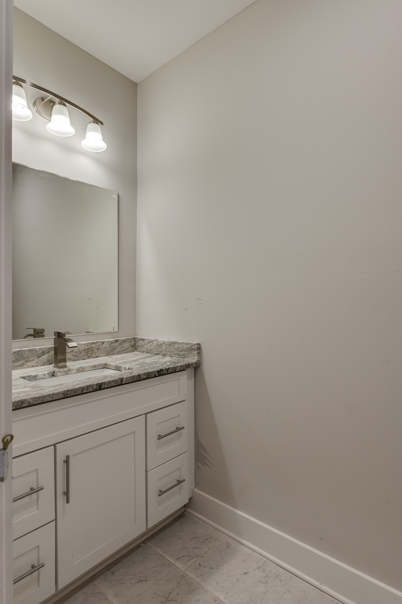 6204 Morrow Rd Unit: B