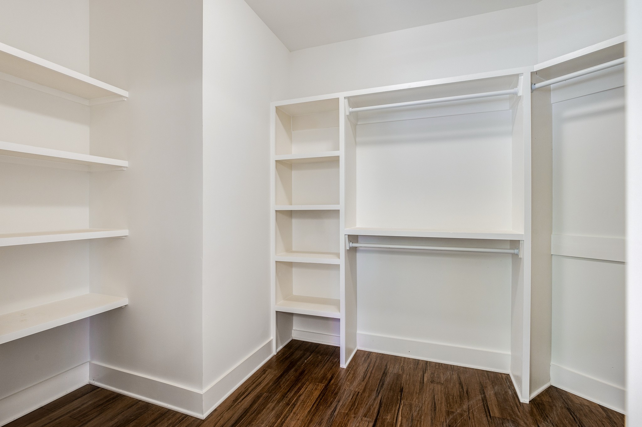 6204 Morrow Rd Unit: B