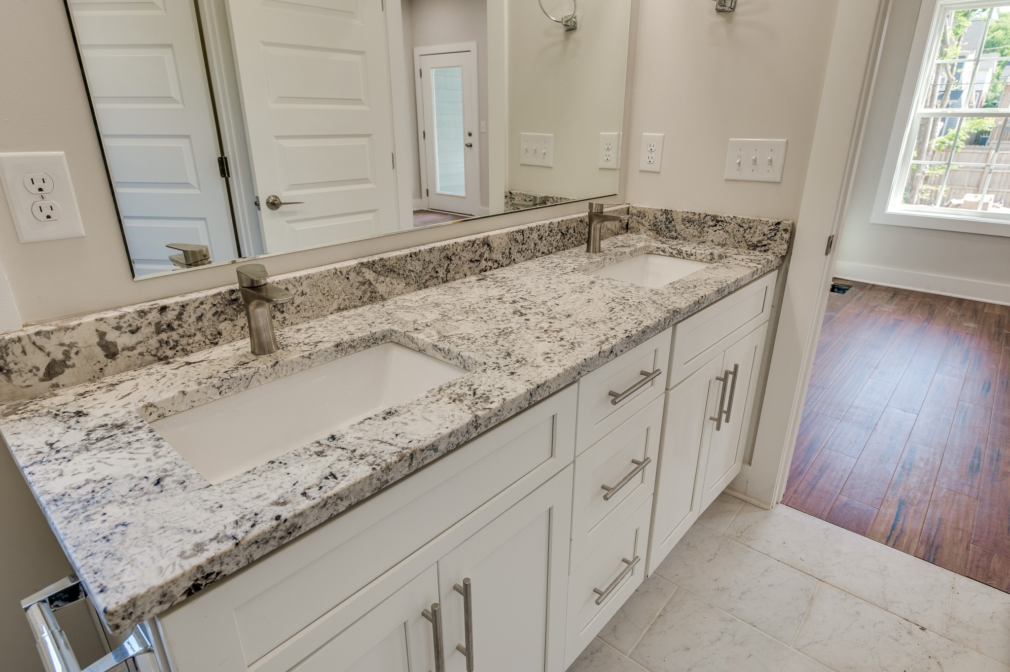 6204 Morrow Rd Unit: B