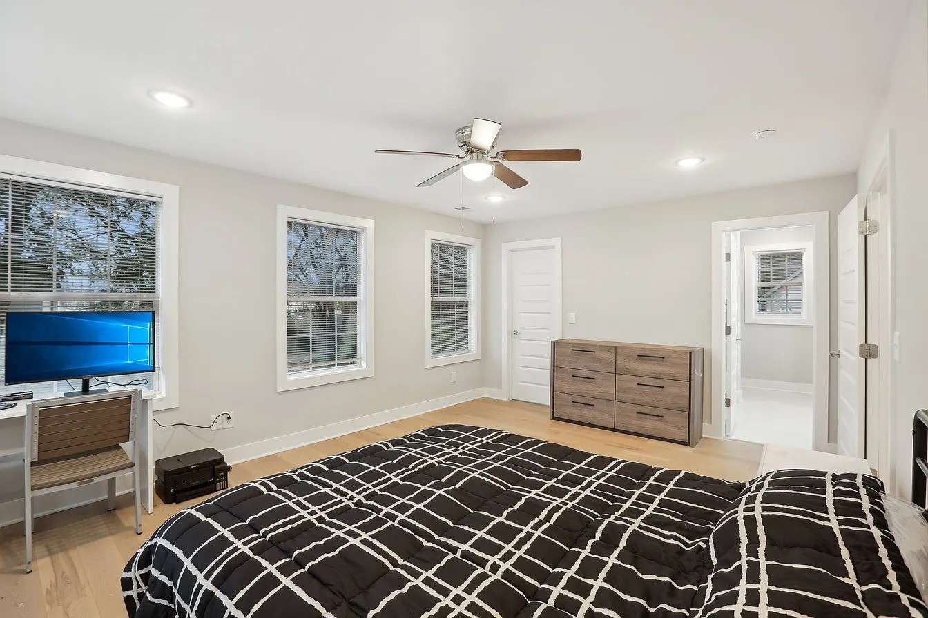 6206 Morrow Rd Unit: B