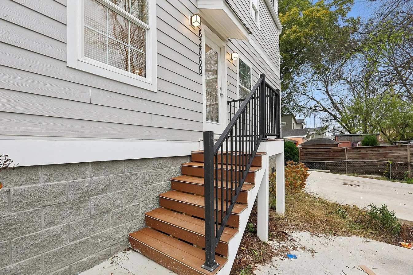 6206 Morrow Rd Unit: B