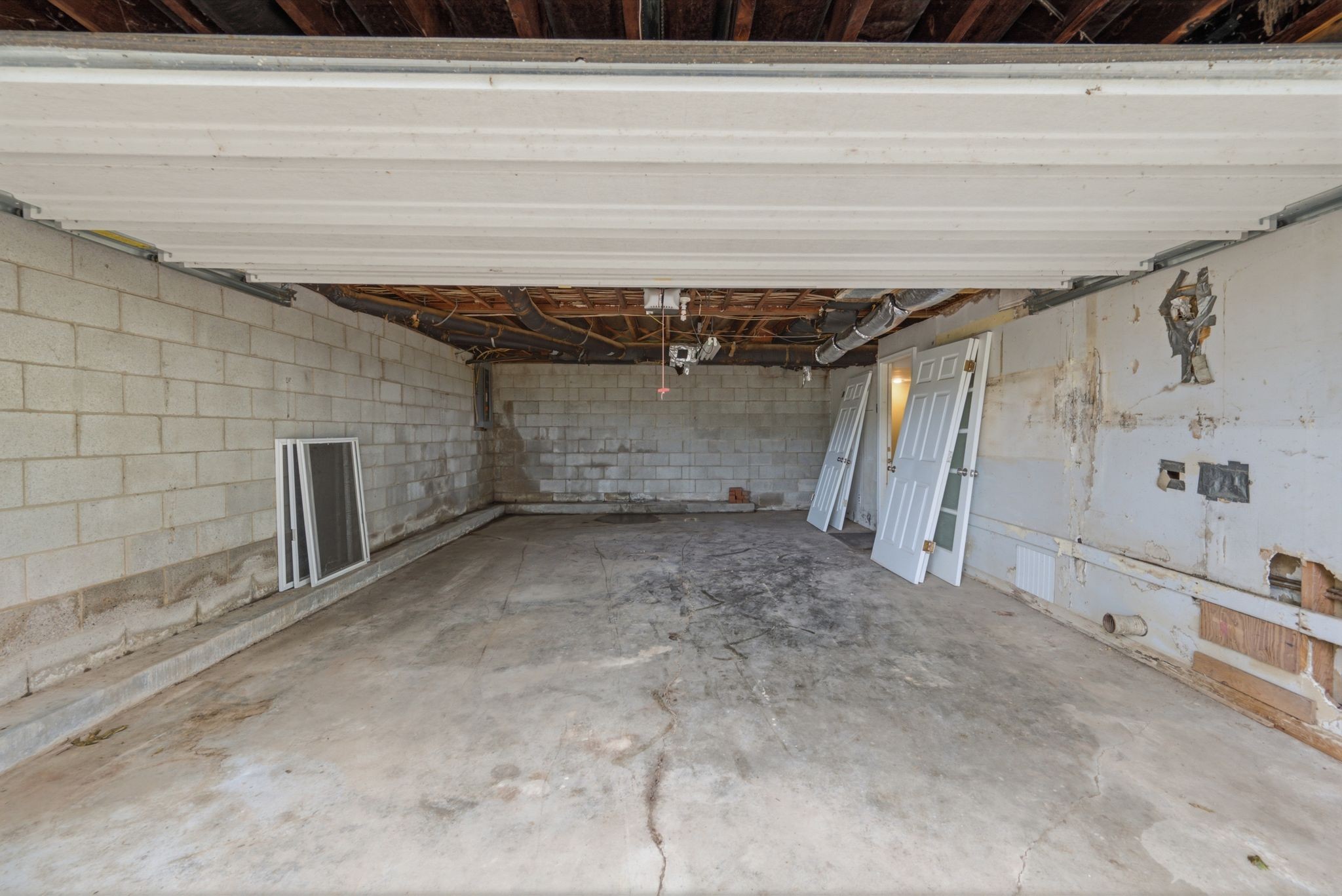 827 Redwood Dr