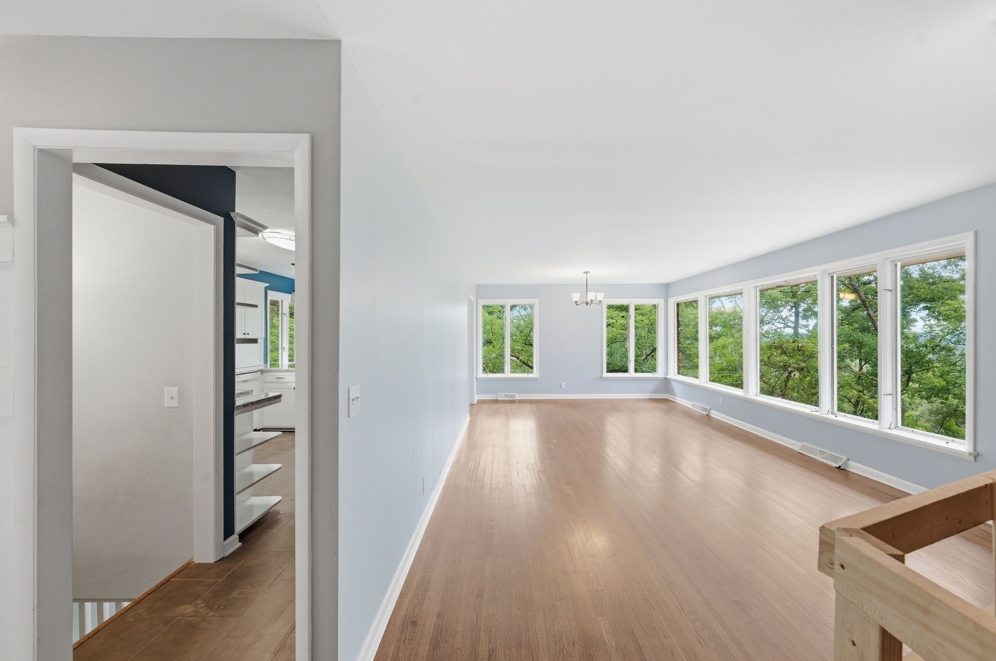 827 Redwood Dr