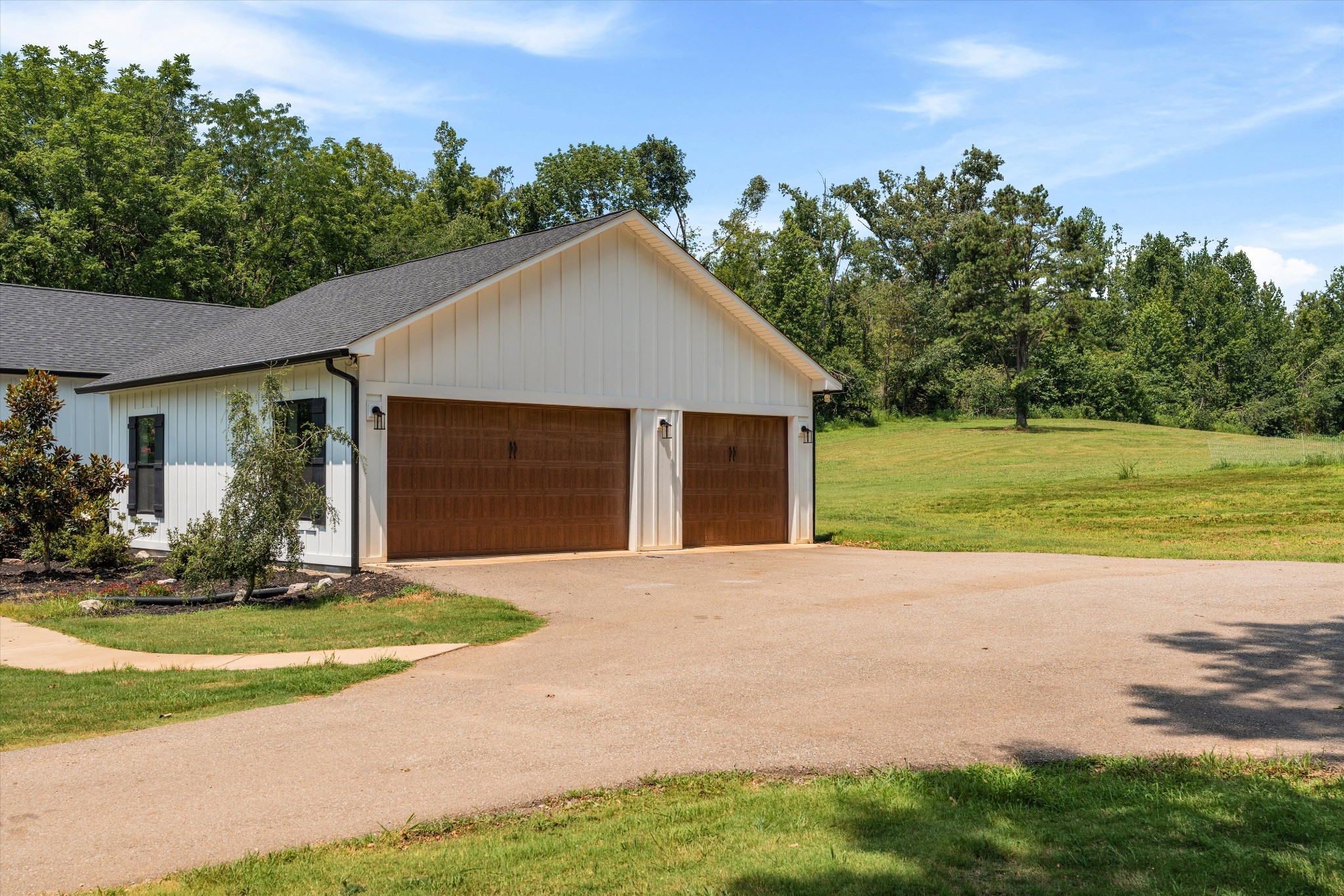 900 Ed Renfroe Cir