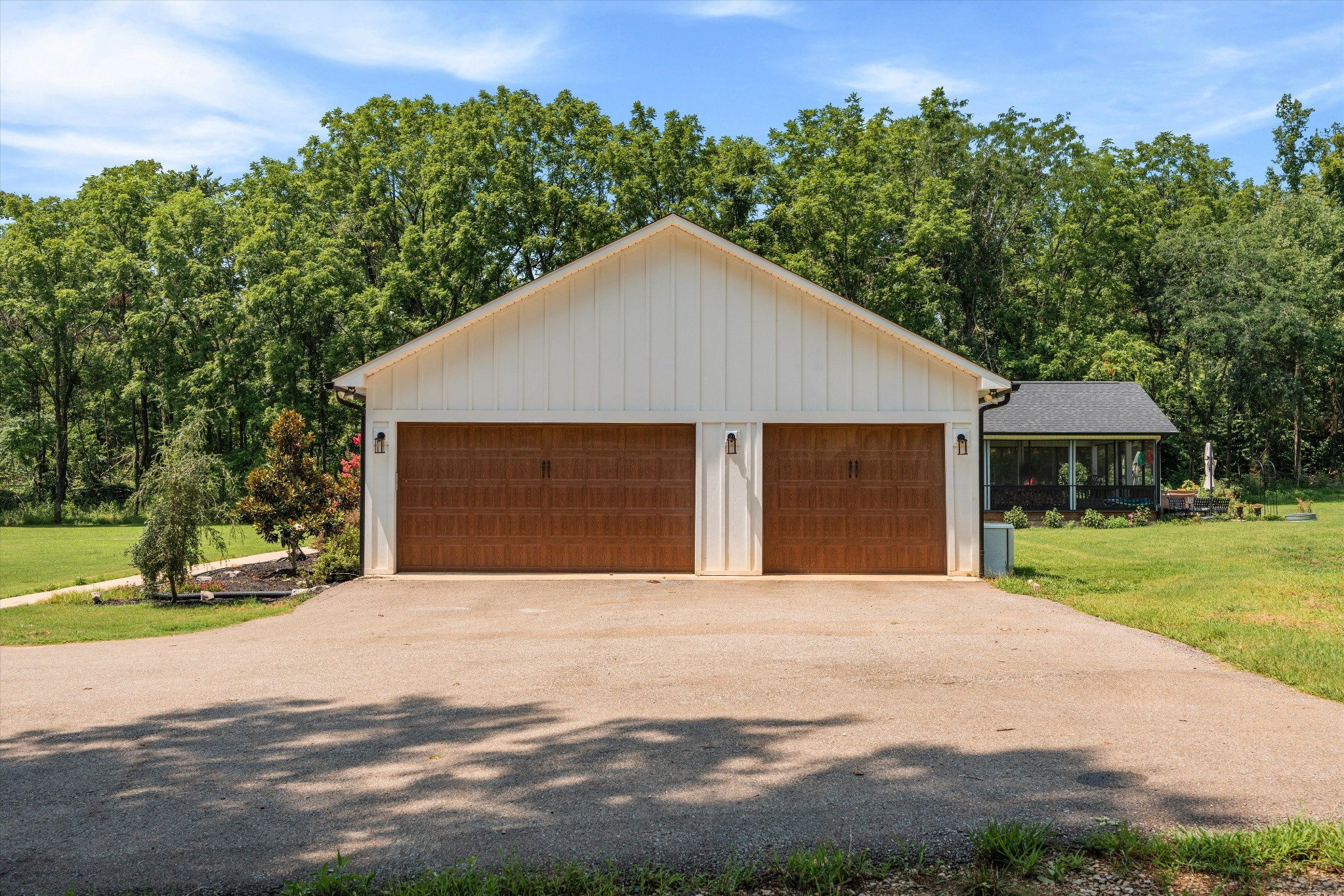 900 Ed Renfroe Cir