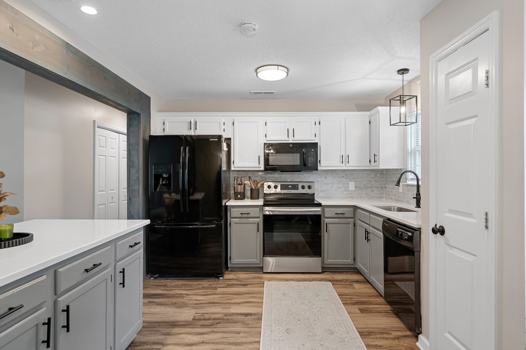 305 Cedar Park Cir