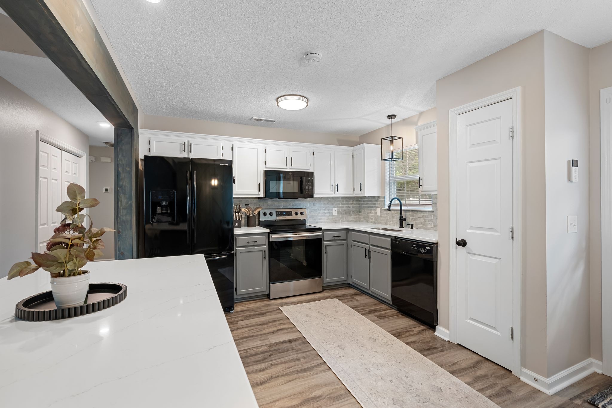 305 Cedar Park Cir
