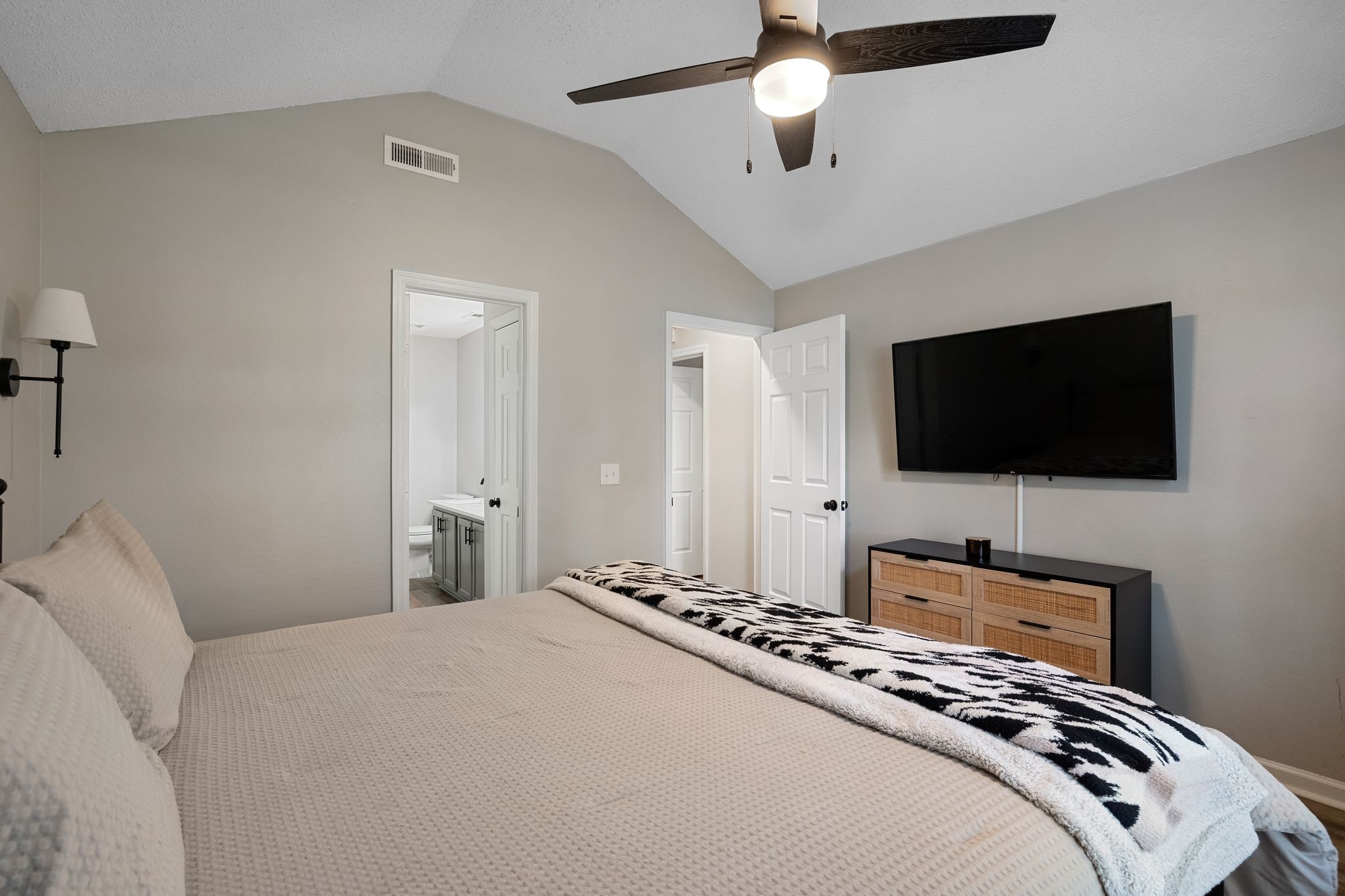 305 Cedar Park Cir