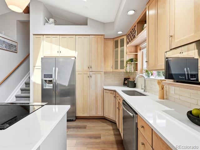 18954 W 61st Place