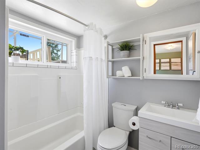 18954 W 61st Place