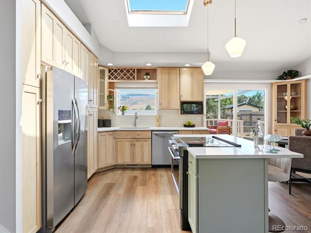 18954 W 61st Place