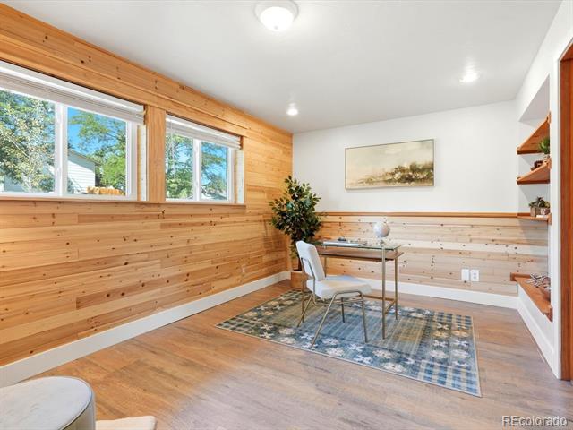 18954 W 61st Place
