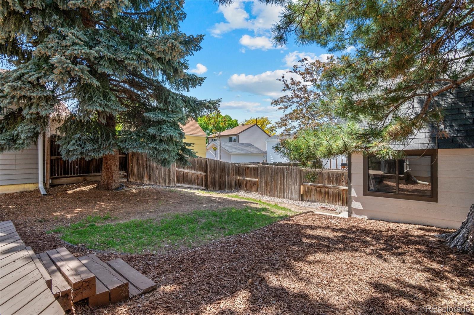 7633 Gray Way