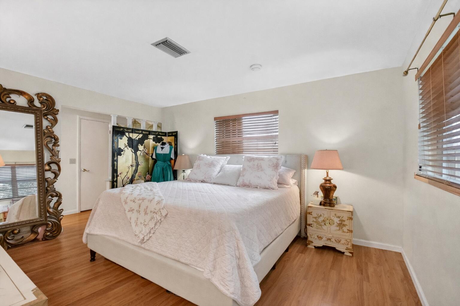 3120 Seagrape Road