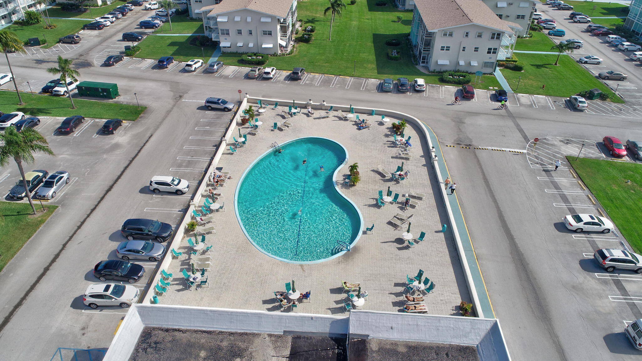 370 Horizon Street E