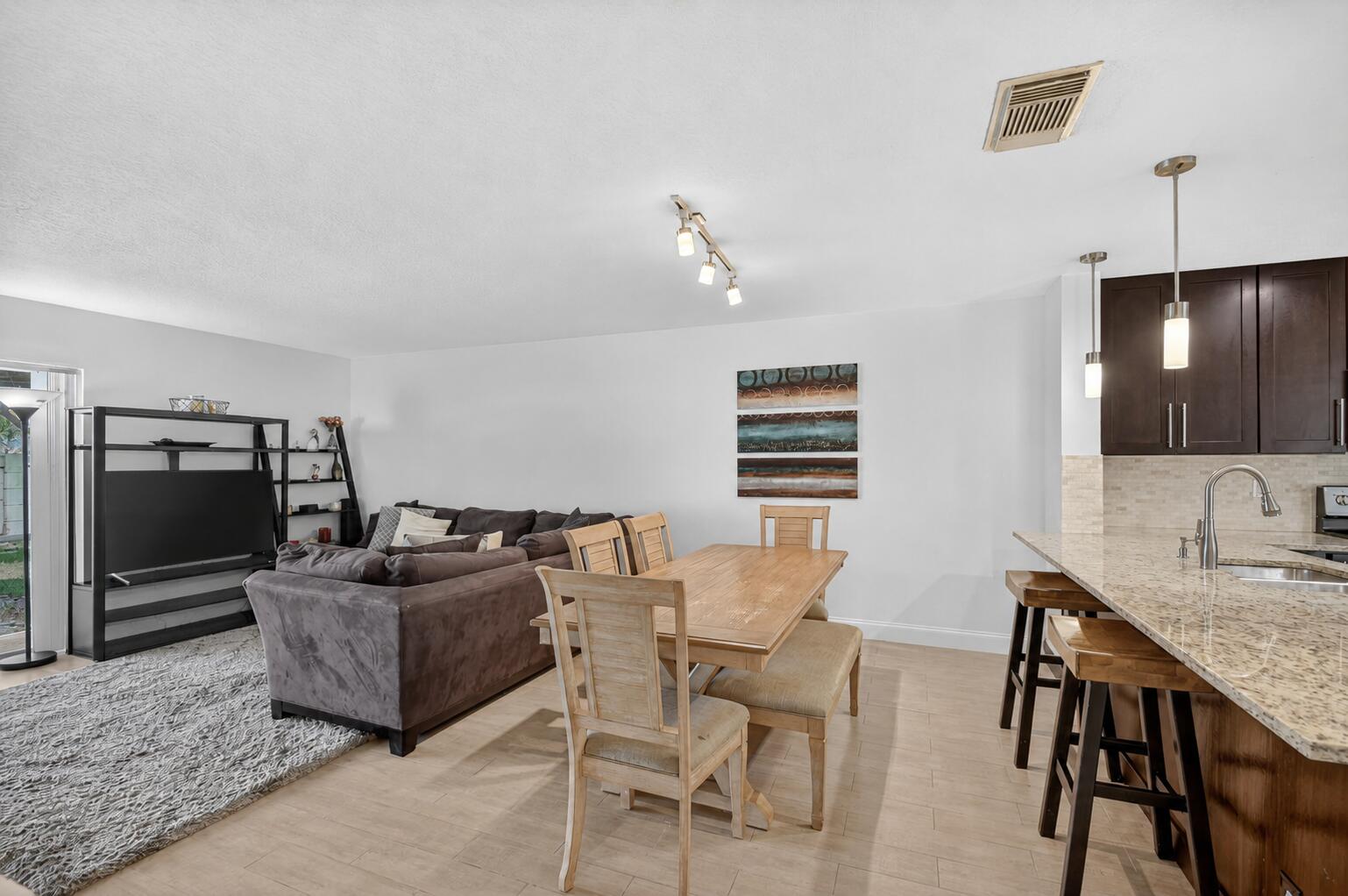 1039 Arezzo Circle