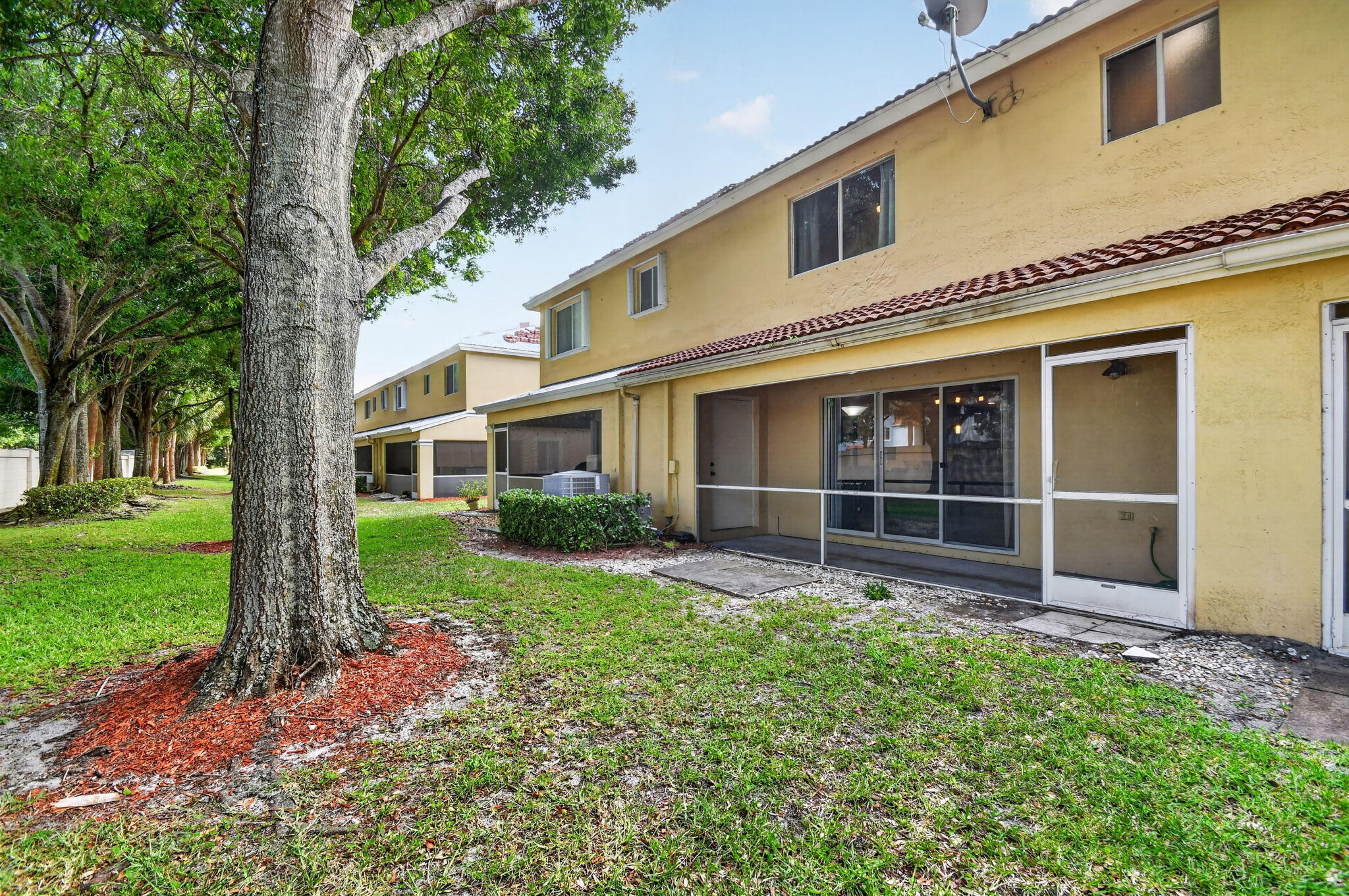 1039 Arezzo Circle