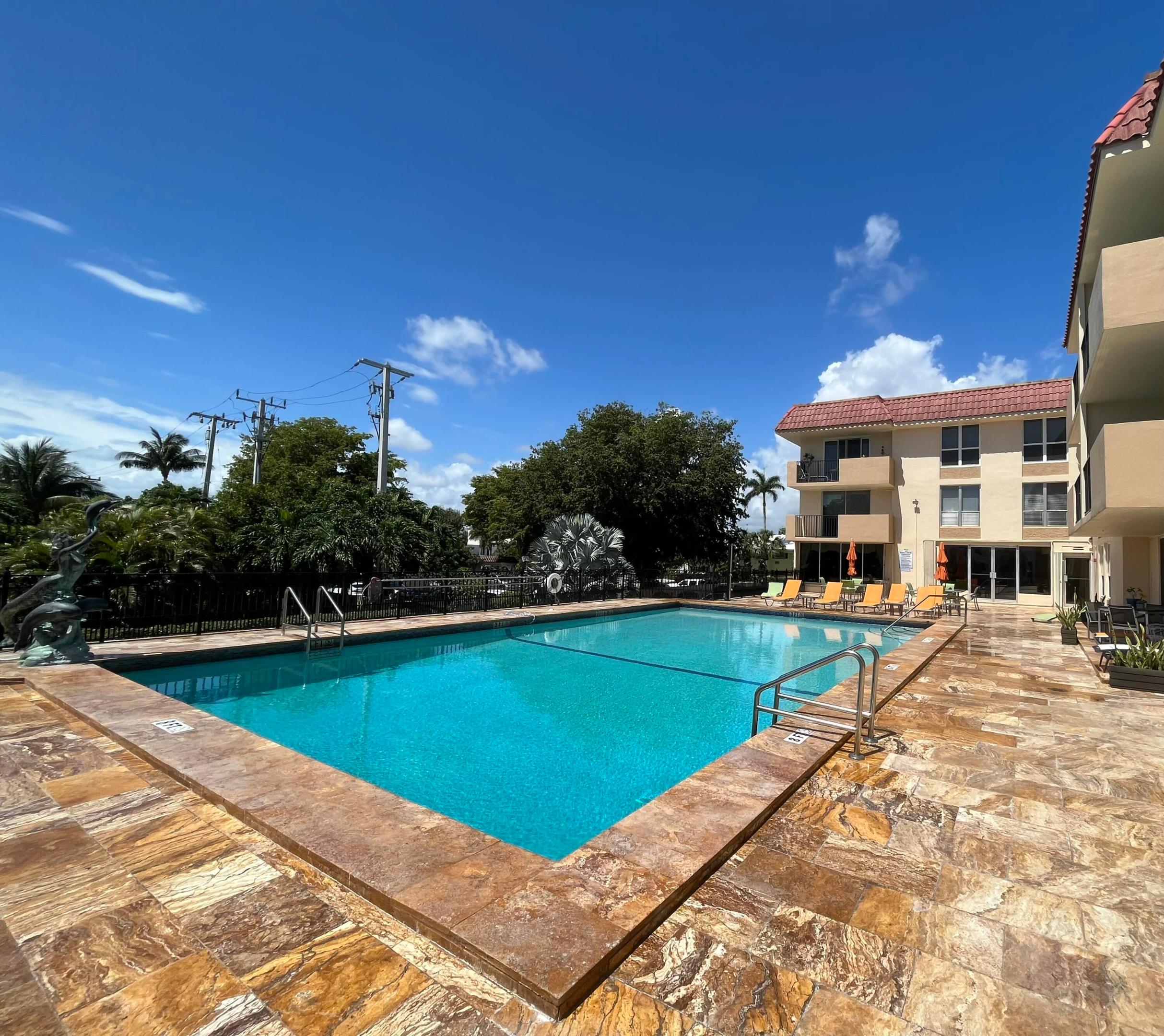 1000 Spanish River Road 1f