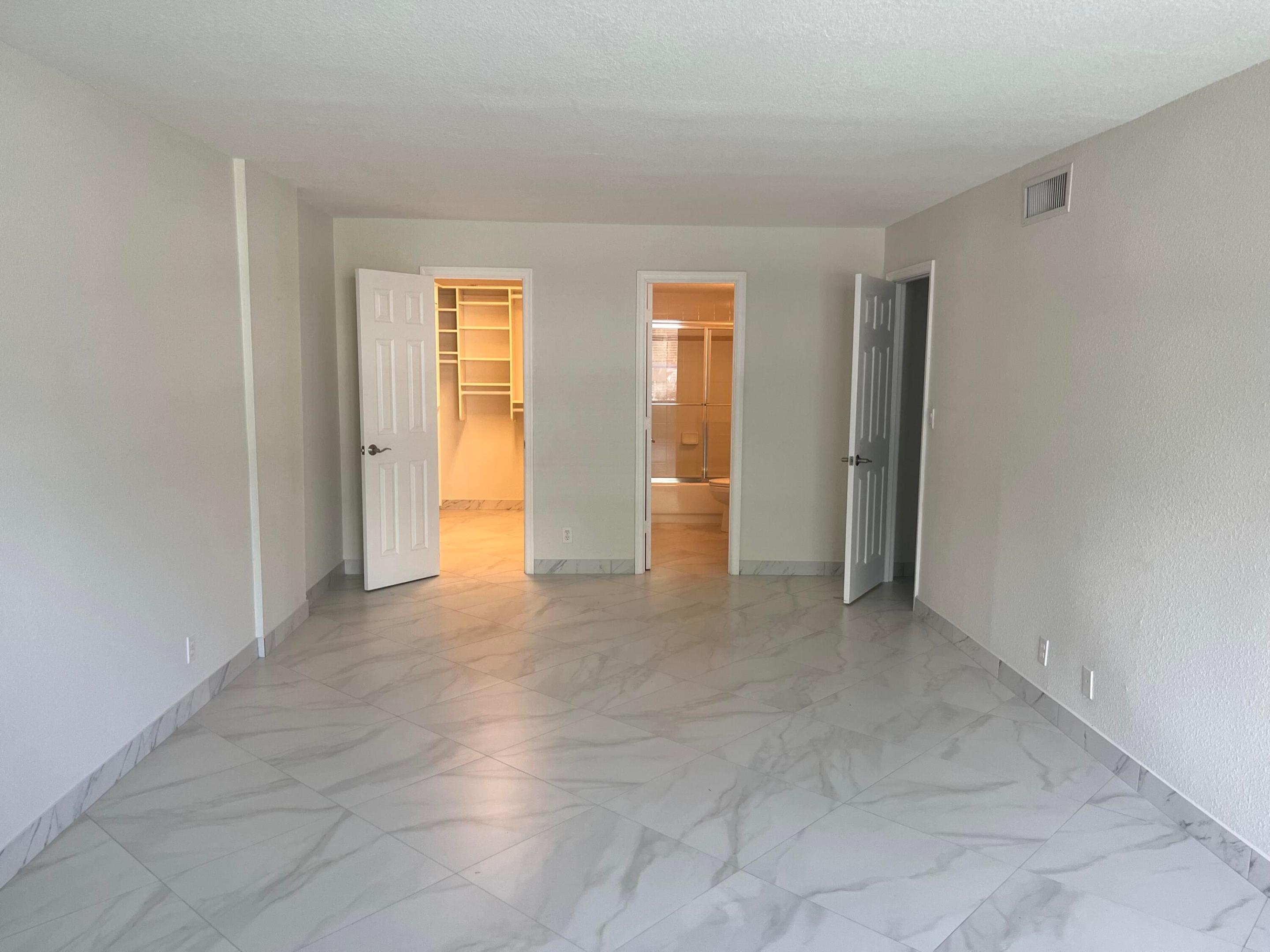 1000 Spanish River Road 1f