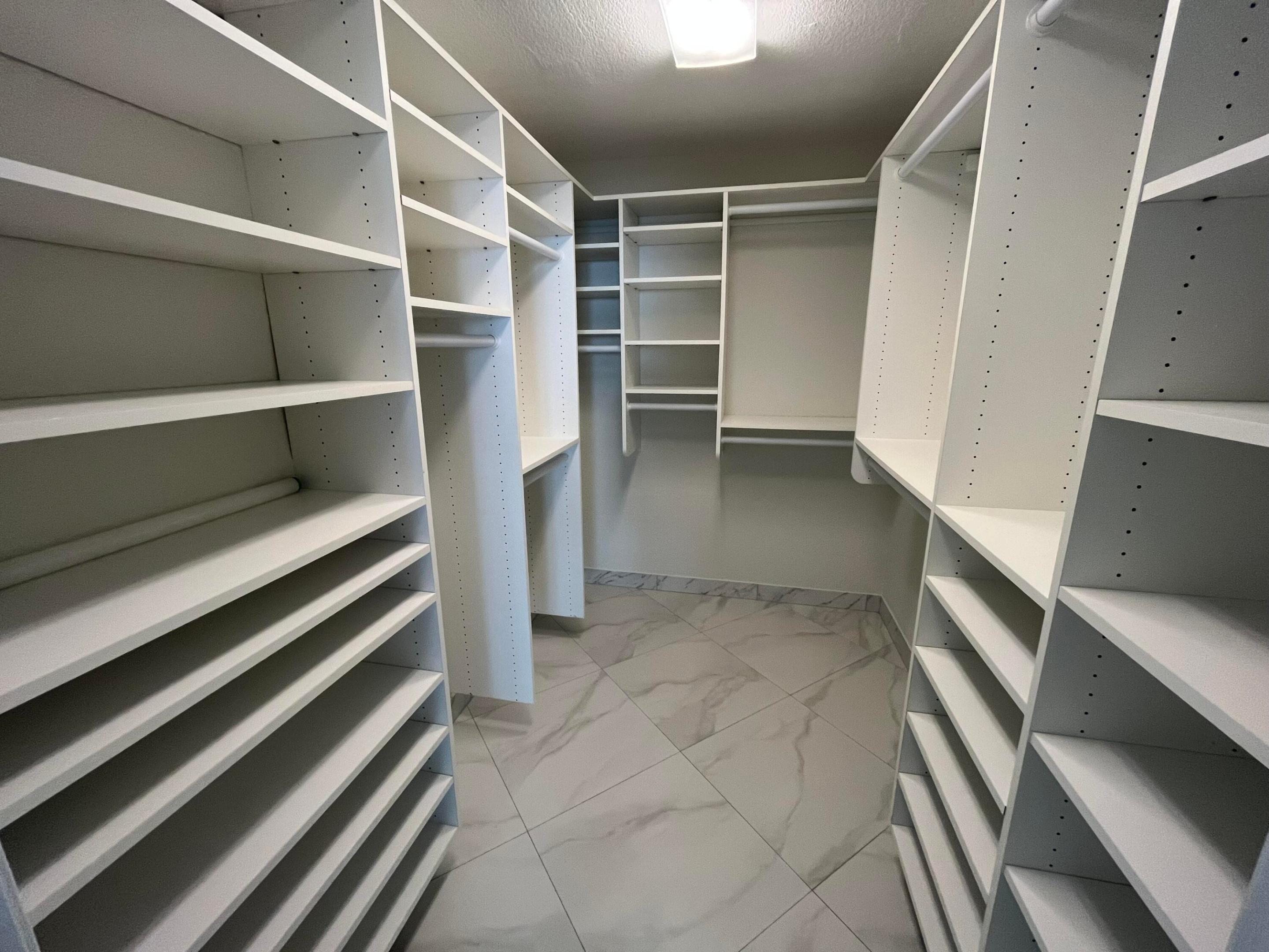 1000 Spanish River Road 1f