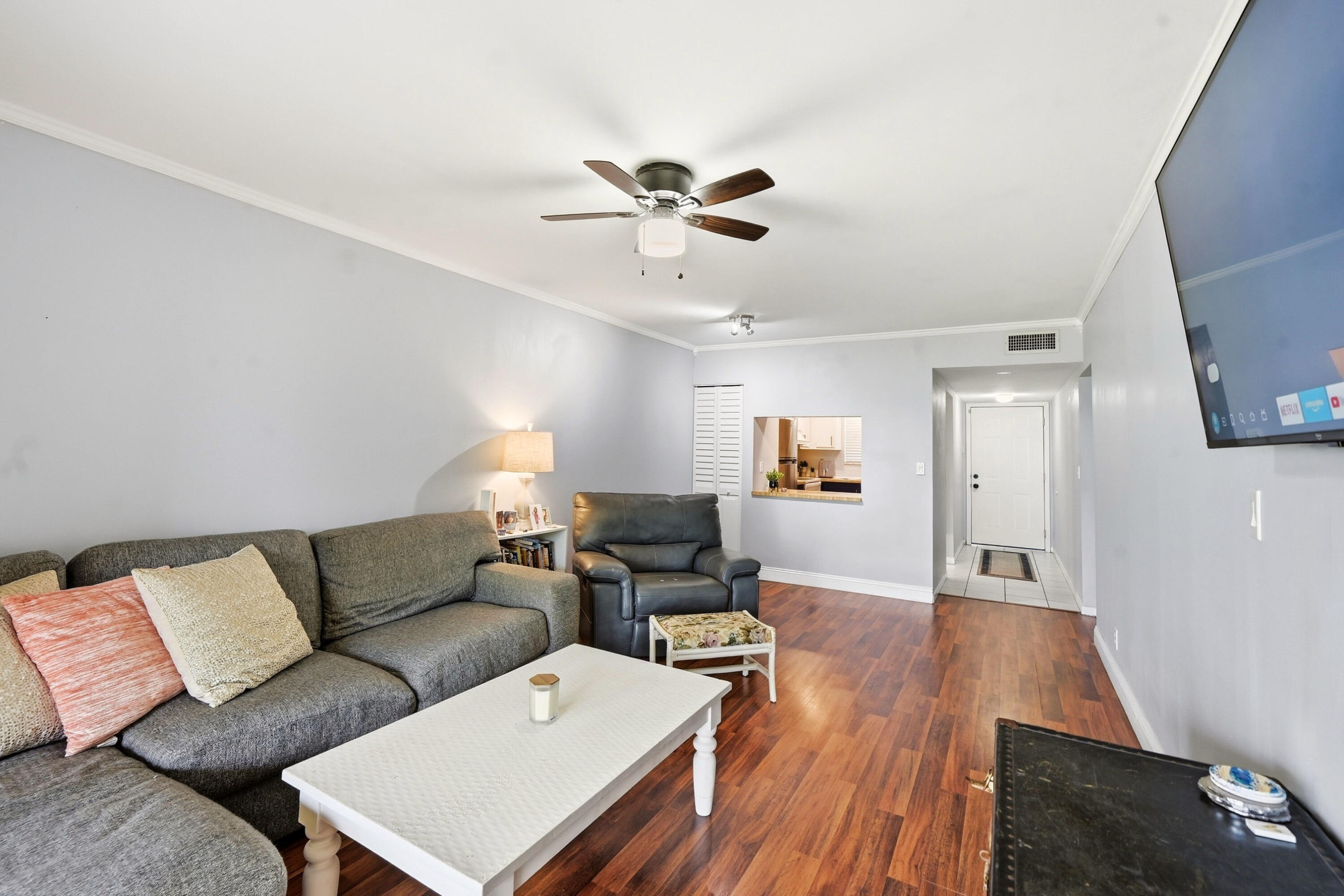 2181 Woolbright Road N106