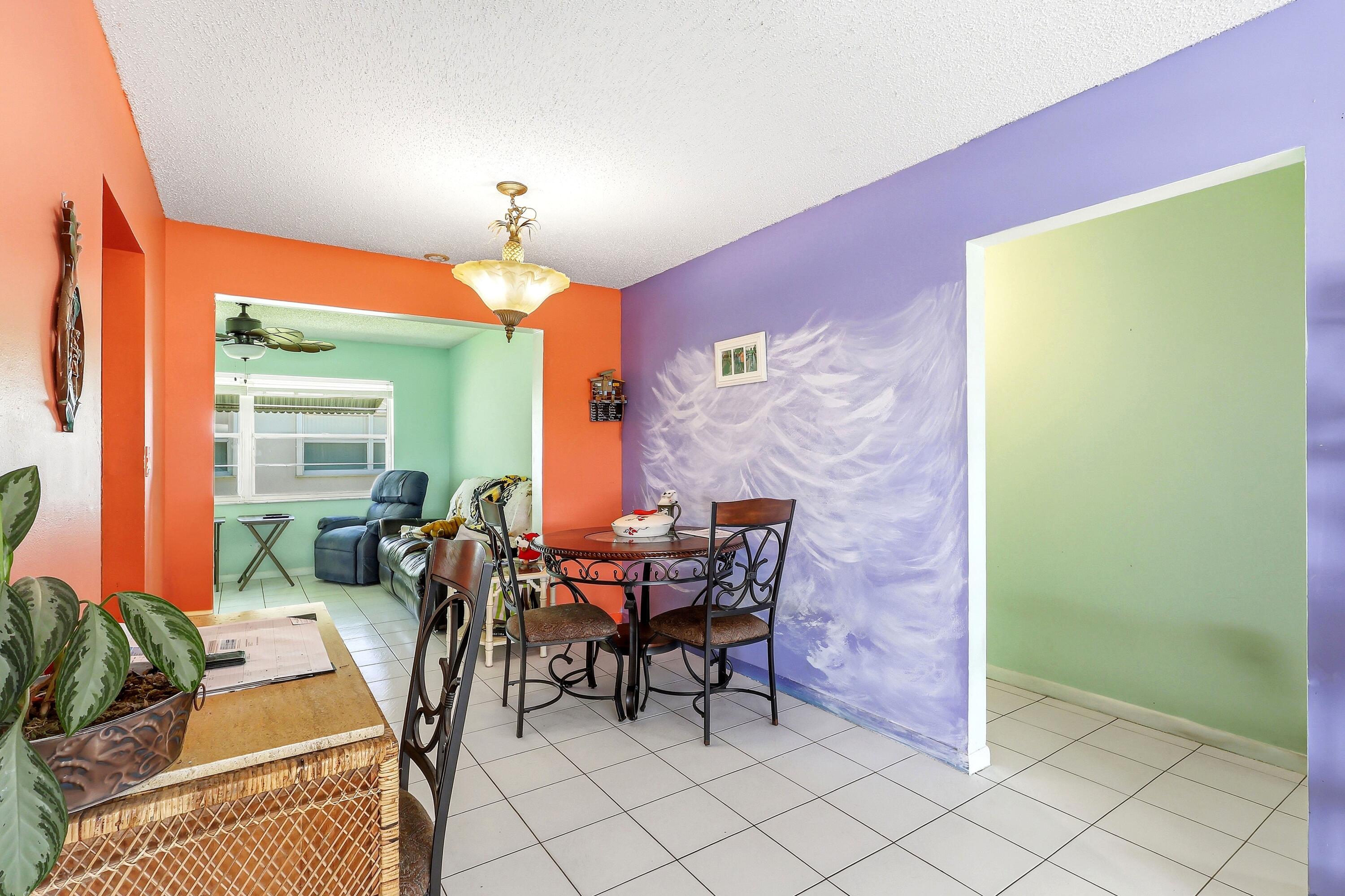 712 SW 18th Street