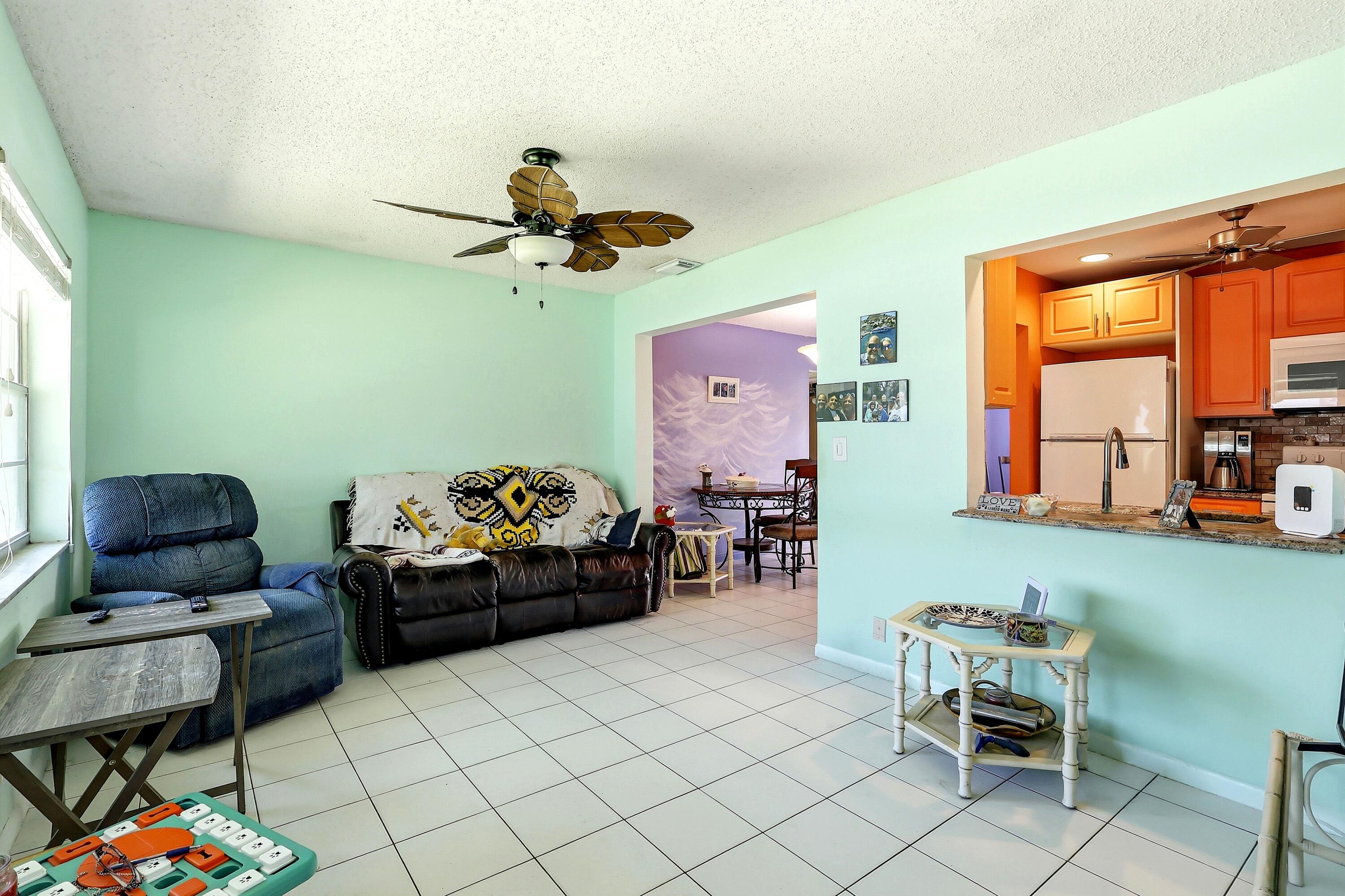 712 SW 18th Street