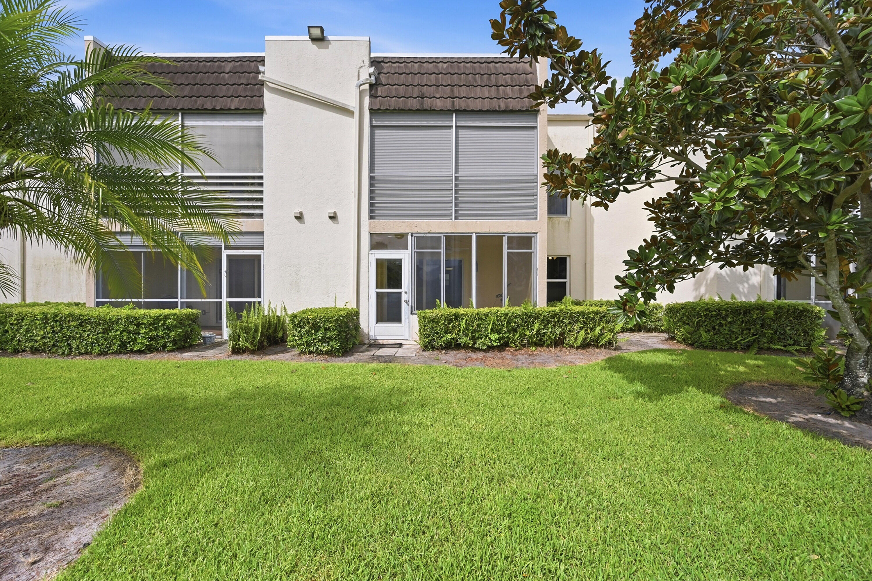 2805 CASITA Way 112