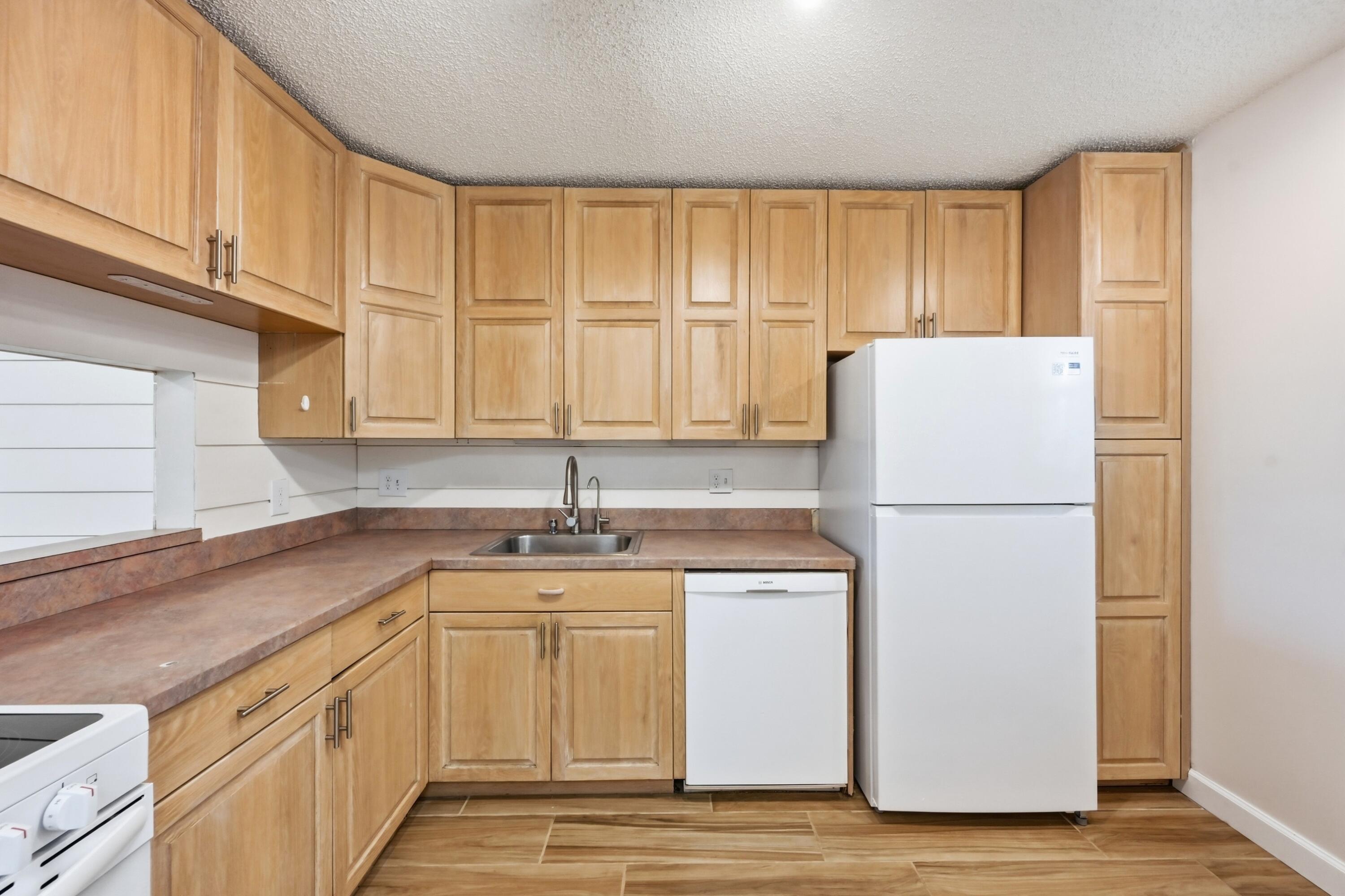 2805 CASITA Way 112