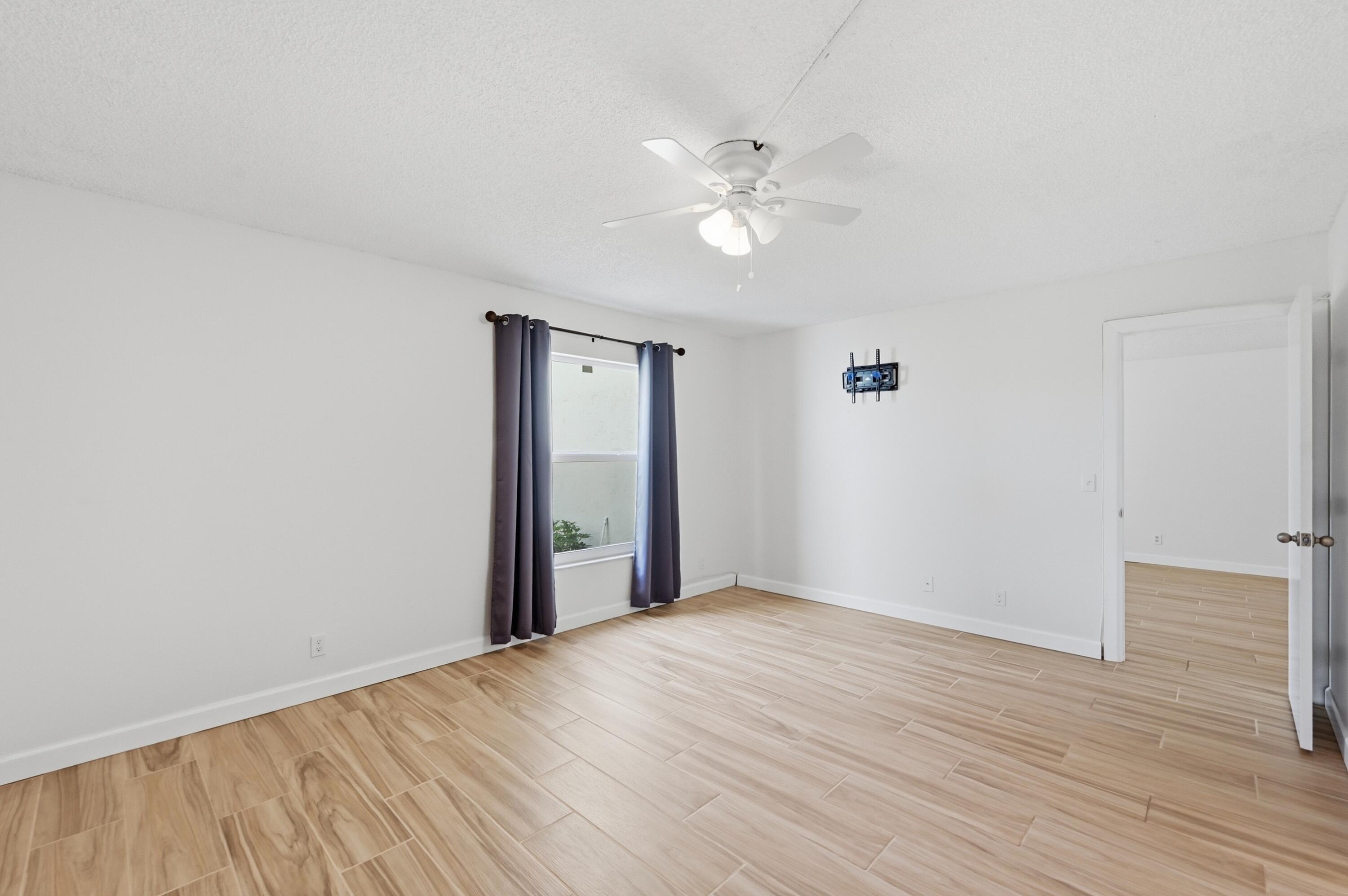 2805 CASITA Way 112