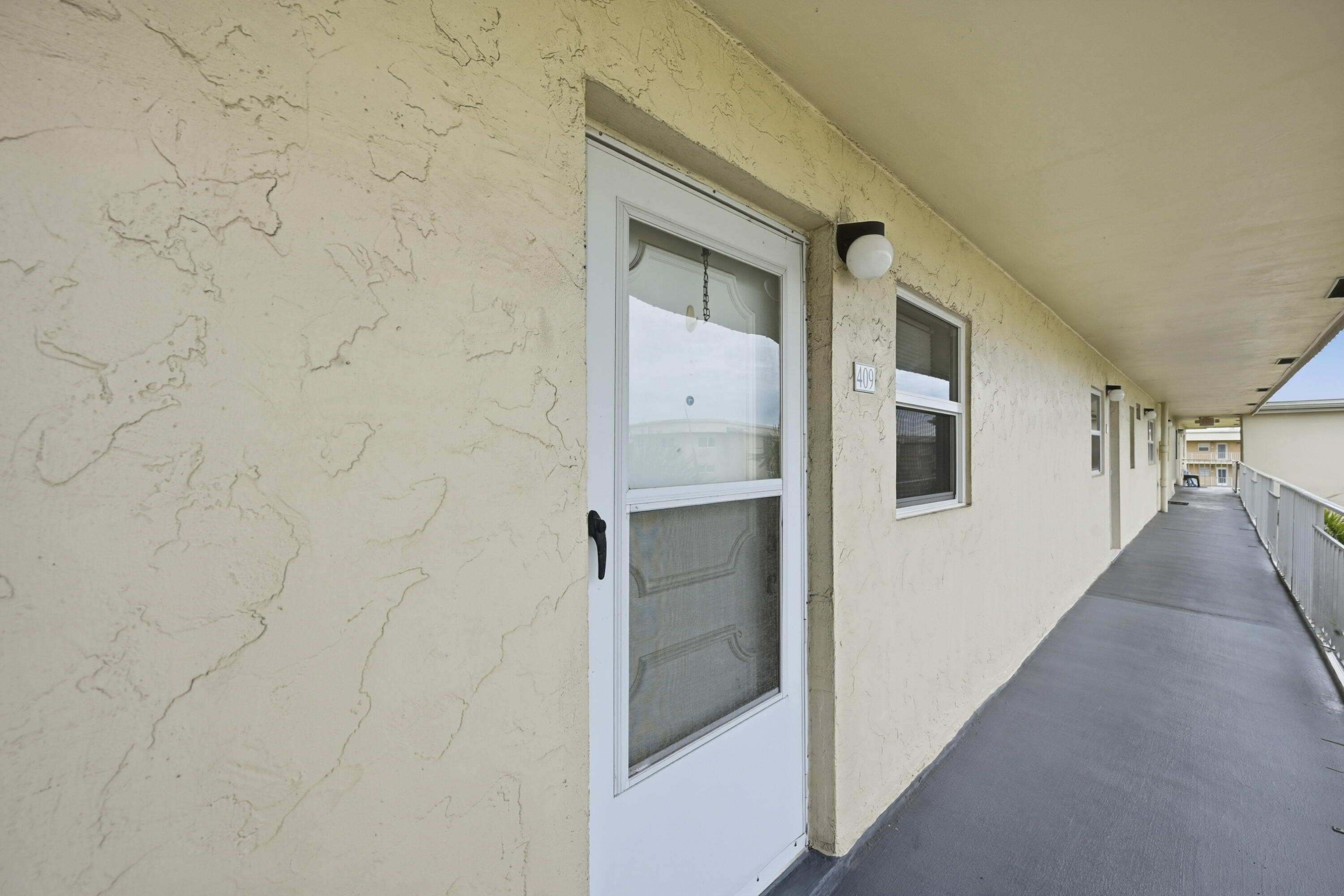 130 NE 26th Avenue 4090