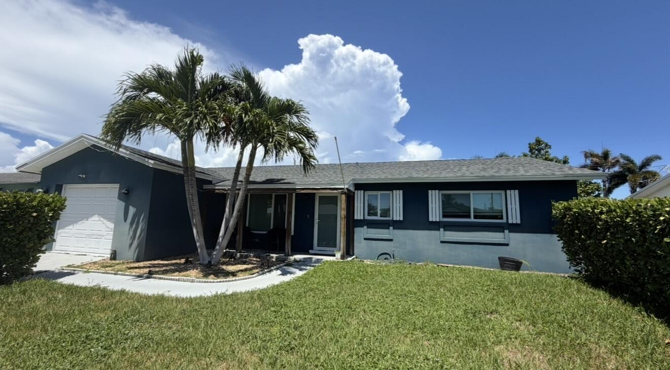 1023 SW 25TH Place