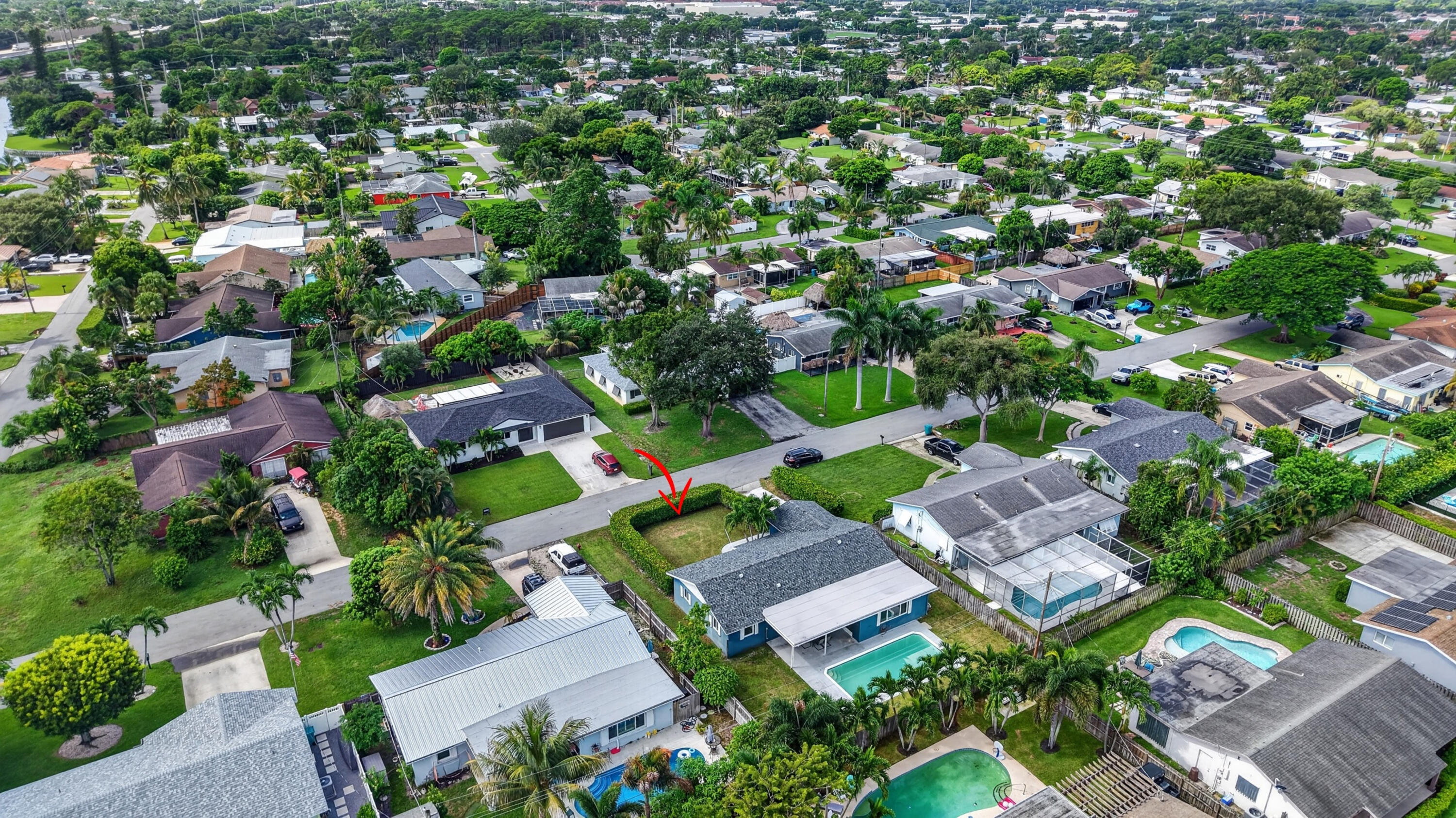 1023 SW 25TH Place