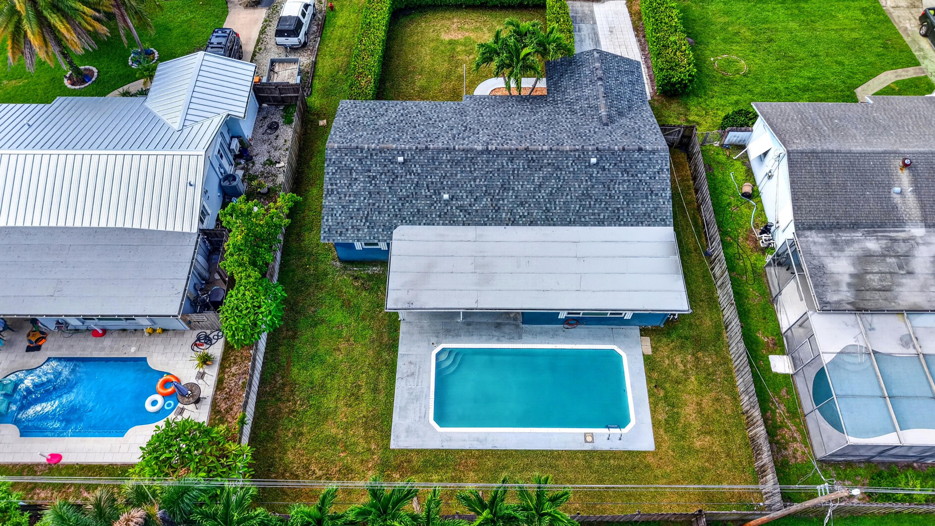 1023 SW 25TH Place