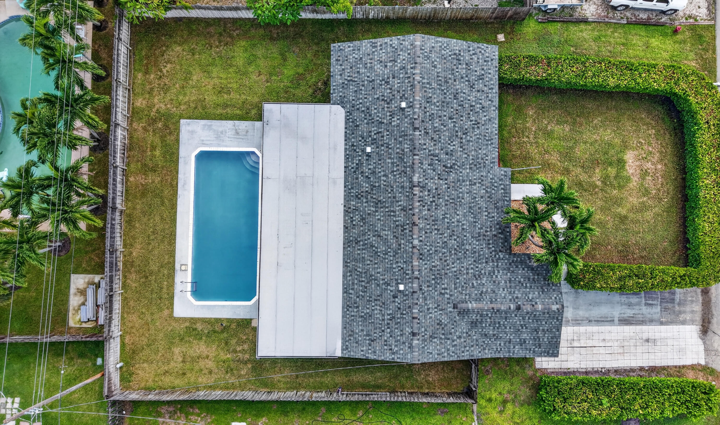 1023 SW 25TH Place