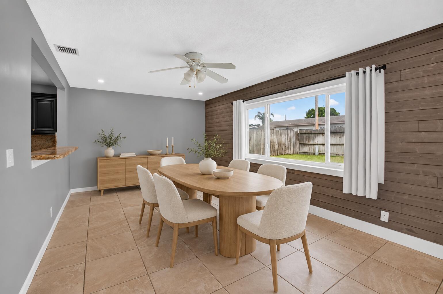 1023 SW 25TH Place