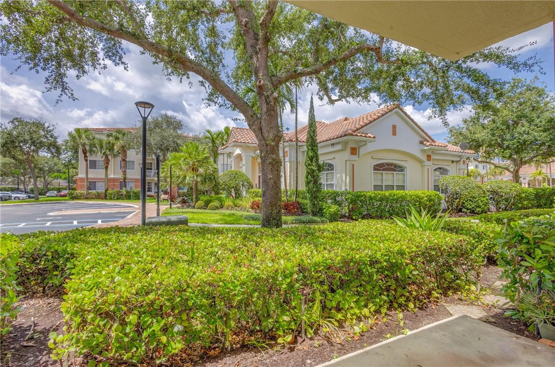 9833 Baywinds Dr 7102