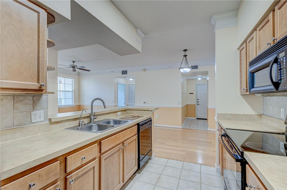 9833 Baywinds Dr 7102